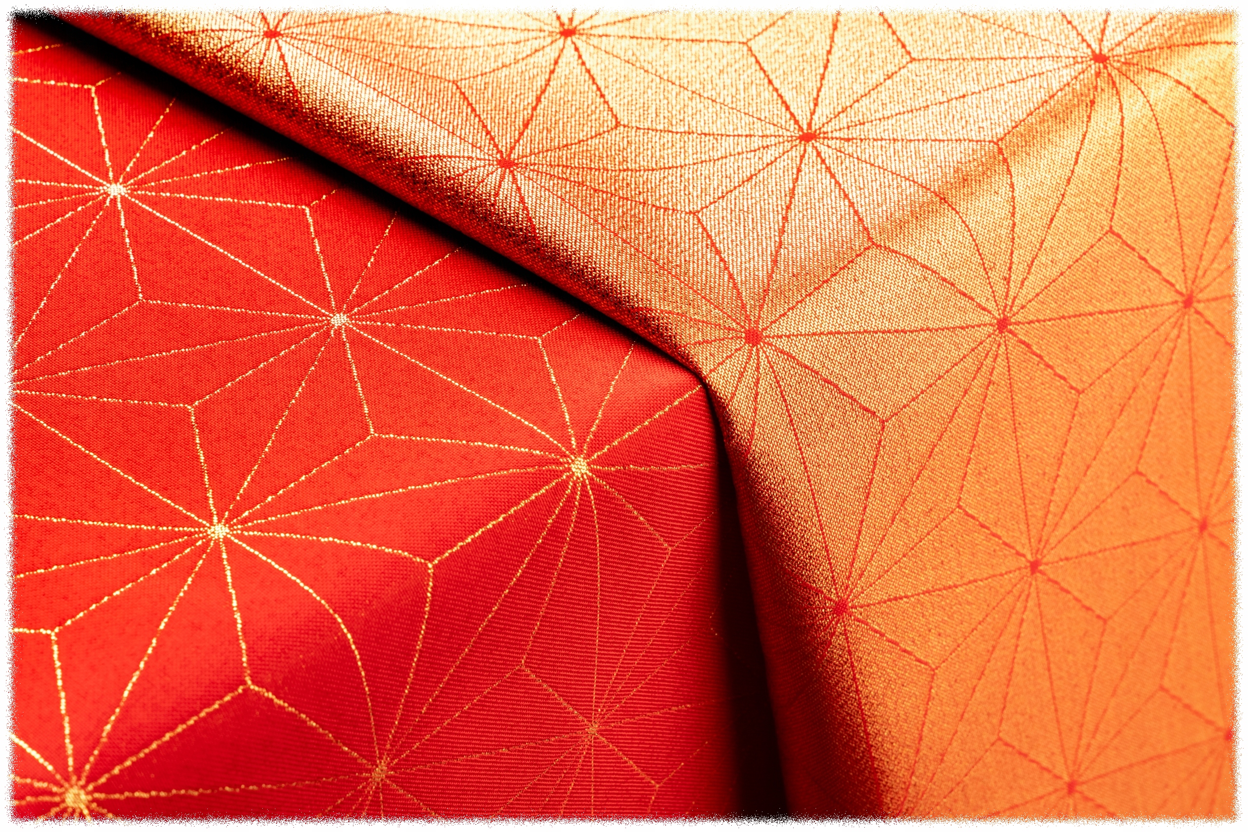 

Plamoodporny obrus Dwustronny 130x220 Red Diament