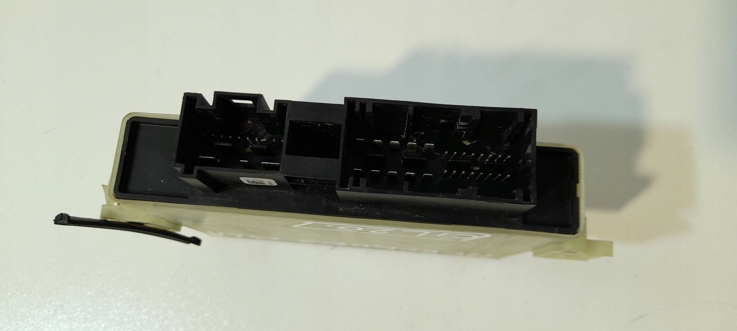 Mercedes-Benz GLA H247 modul Bedienteil Gase A0009004613 (GL20)