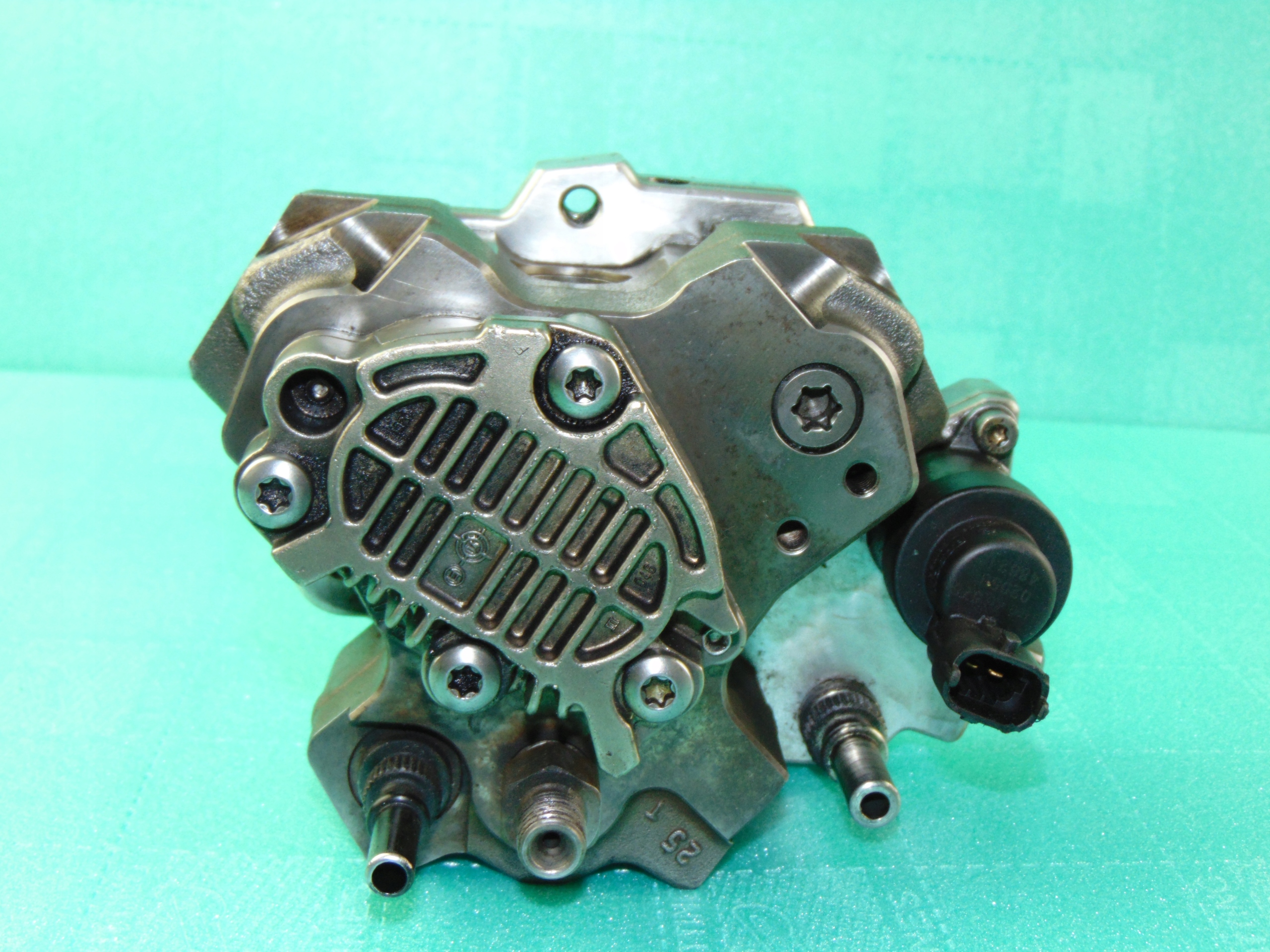 injection pump 1,6TDCI 1,6HDI 0445010089
