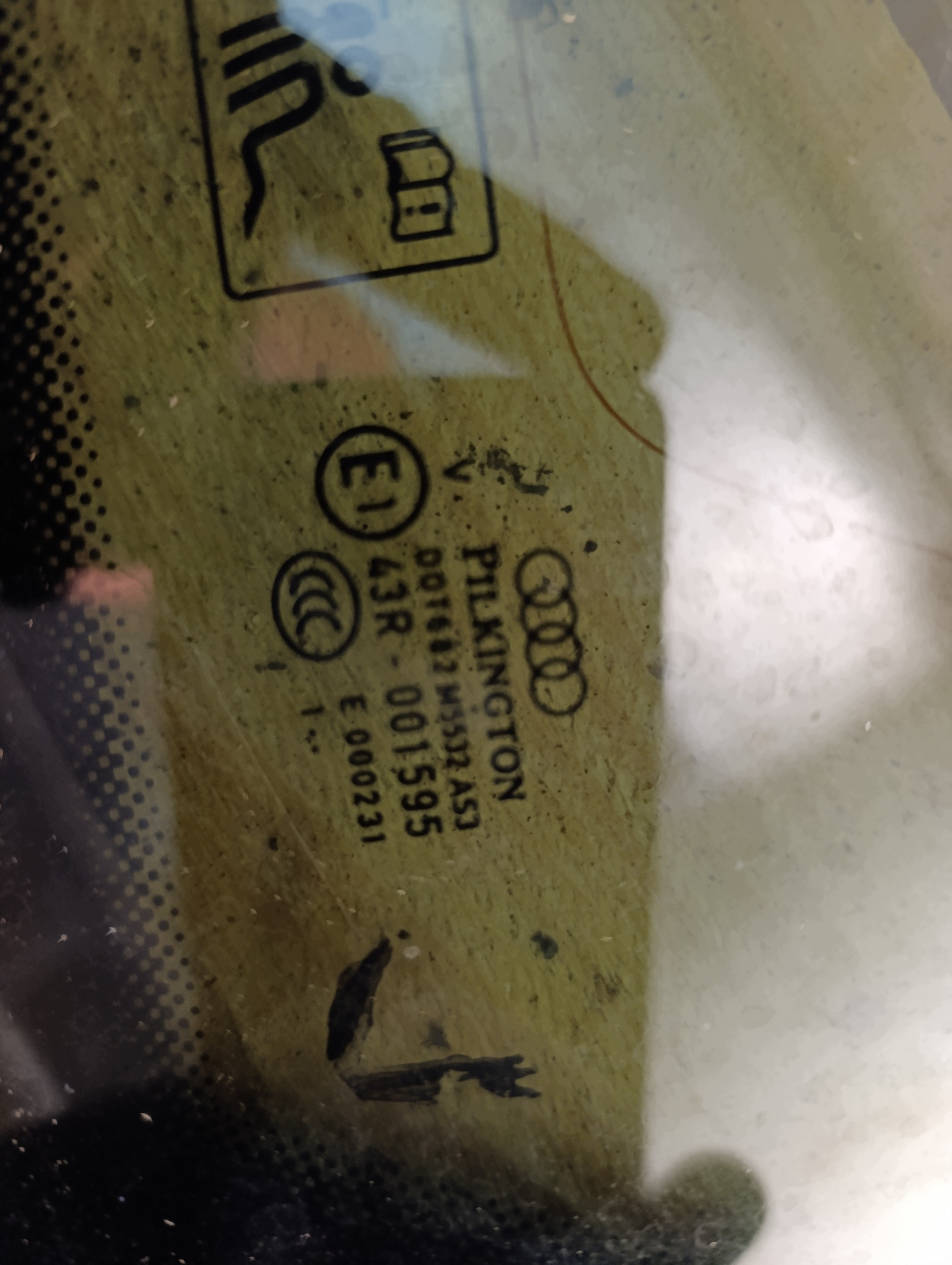 window bodywork right rear part right rear Audi A4 B8 kombi 2011