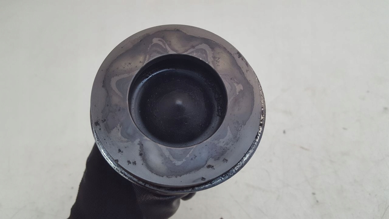 piston connecting rod BMW E60 2,0D