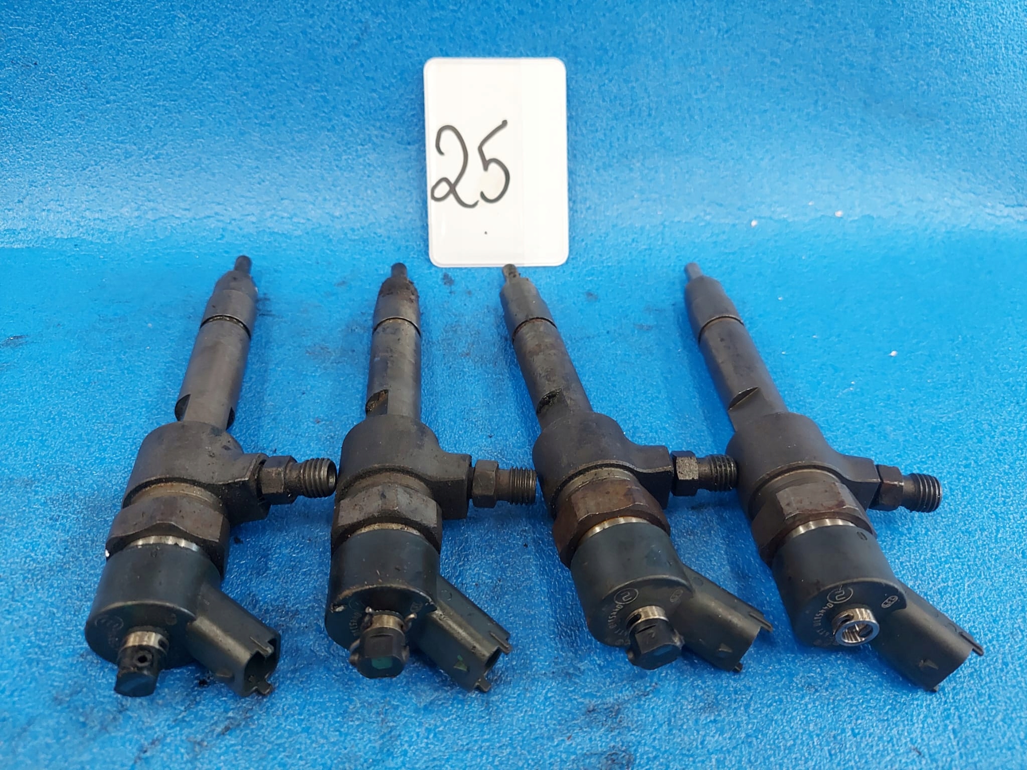 Einspritzdüse OPEL FIAT 0445110119 BOSCH
