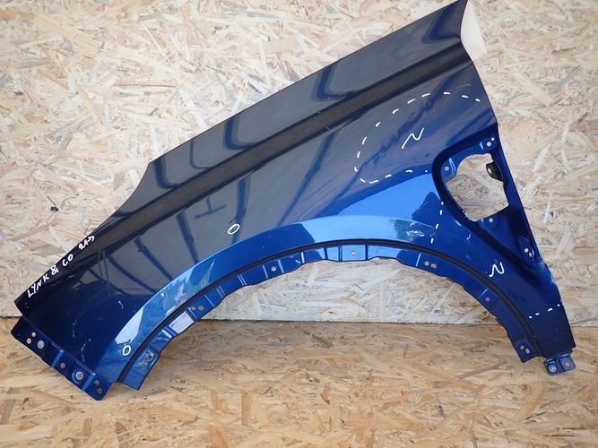 LYNK & CO 21- fender left front front