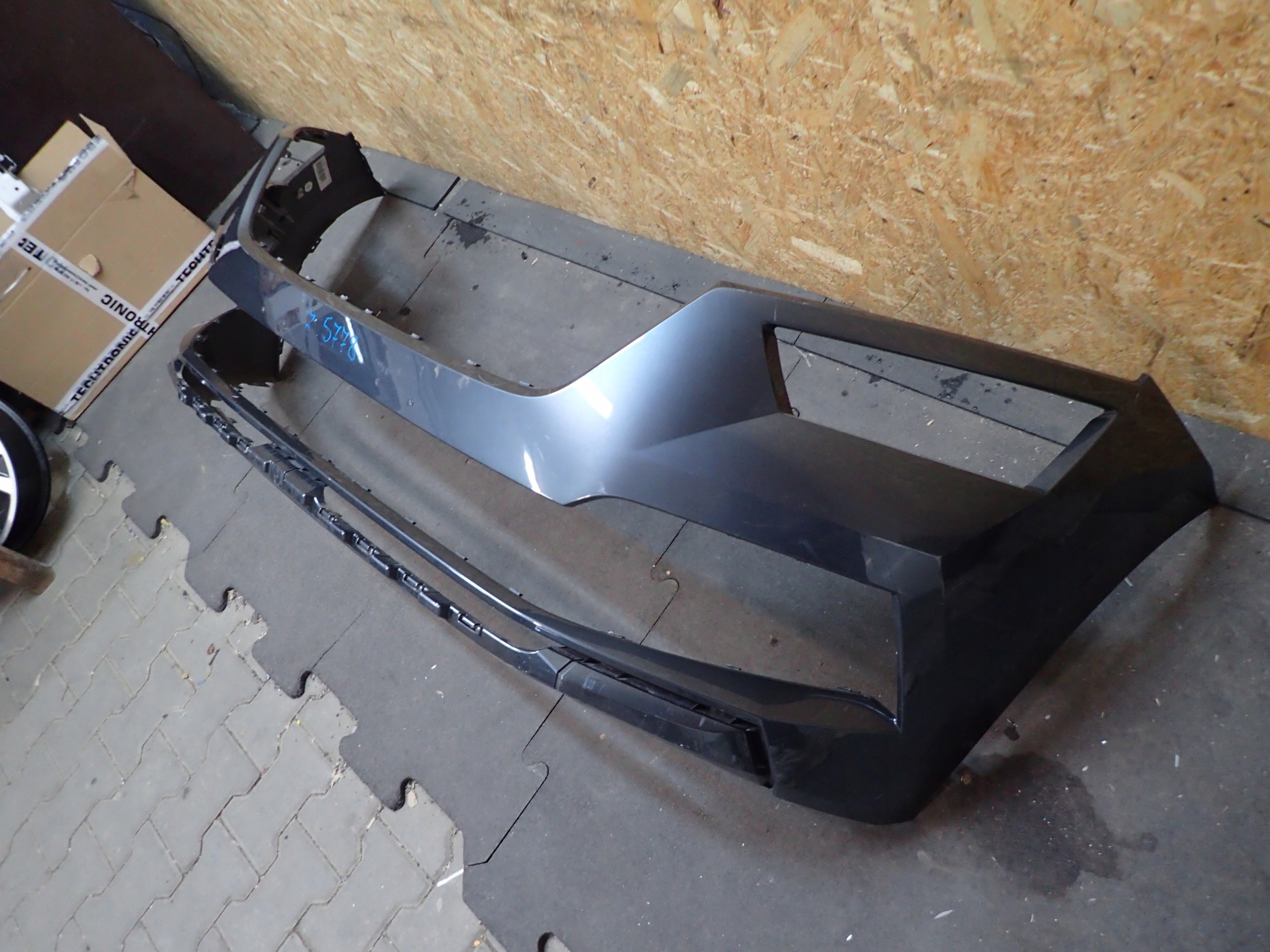 BUMPER FRONT SKODA KAMIQ