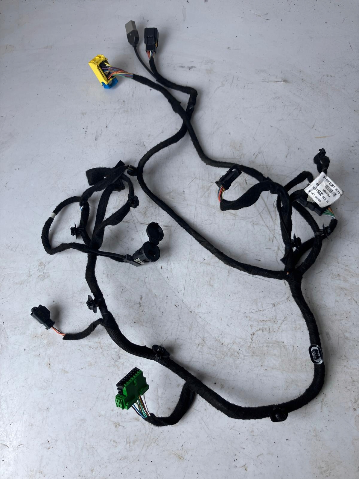 wiring bundle TUNELU SRODKOWEGO adapter USB CITROEN DS5