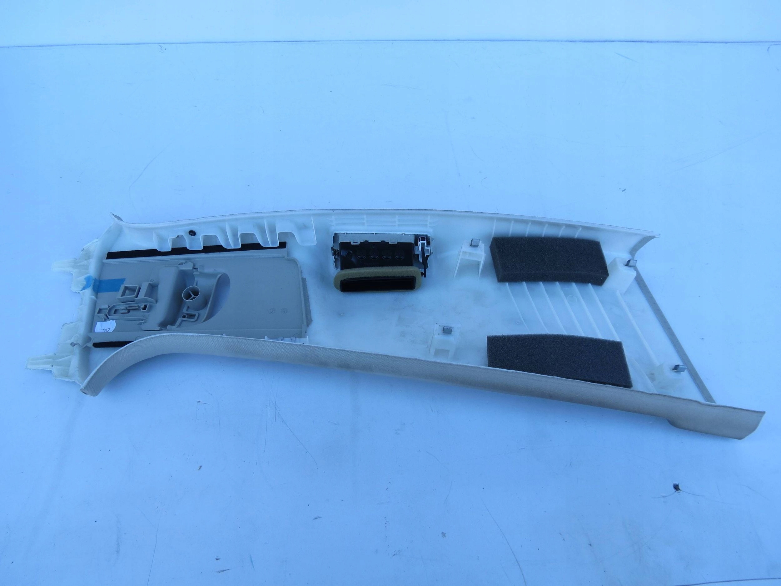 cover SLUPKA left VOLVO S90 V90 31403784