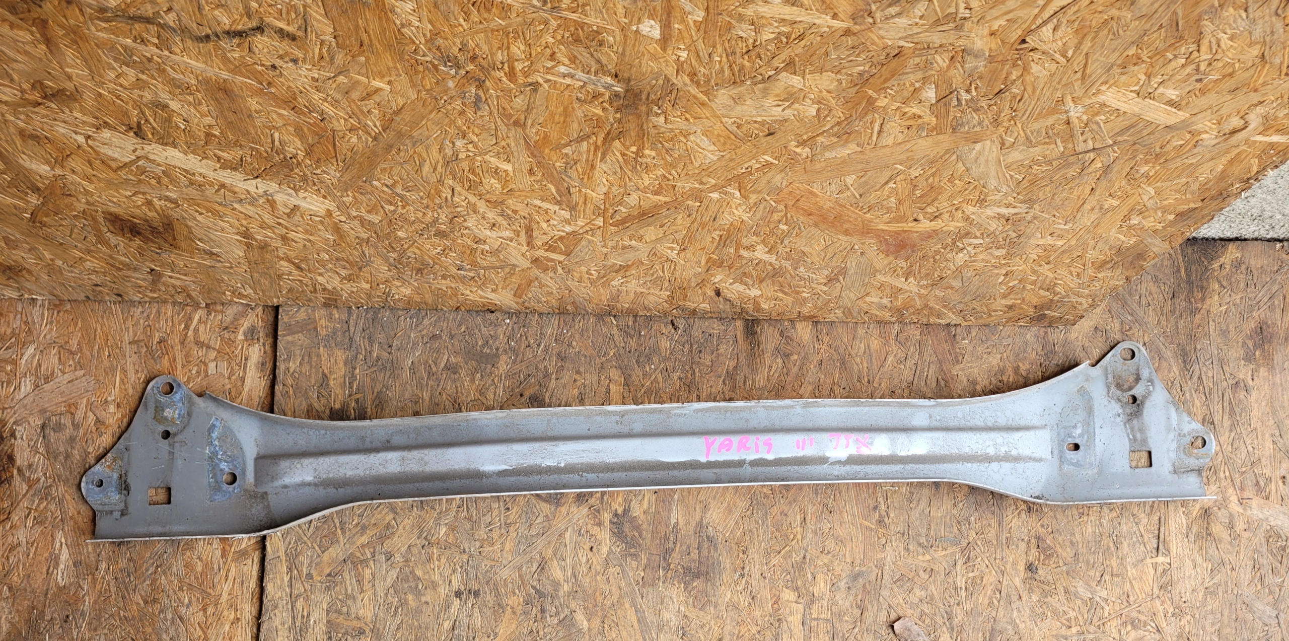 sider below bumper rear part rear TOYOTA YARIS III