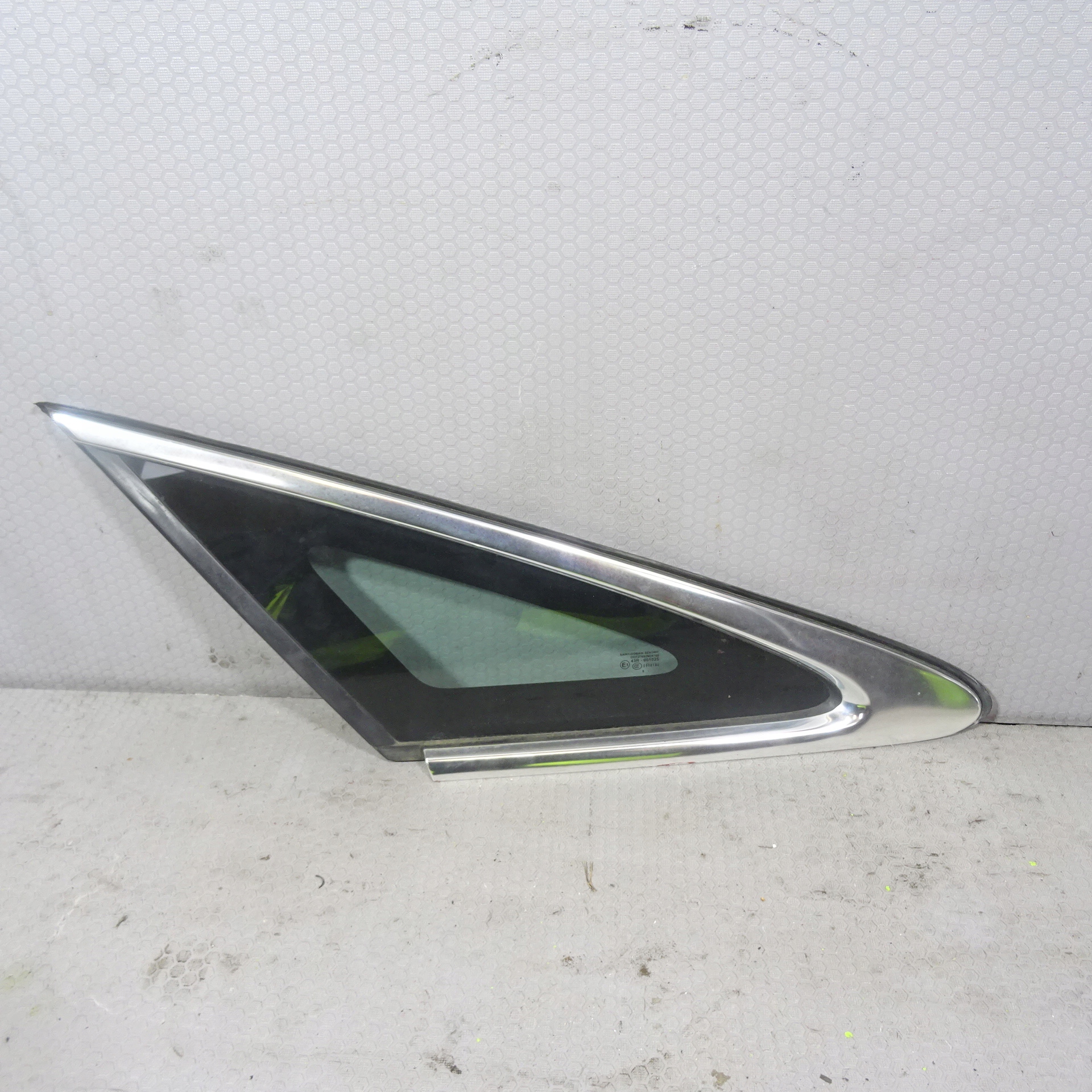 JAGUAR XJ КУЗОВНОЕ СТЕКЛО ЛЕВОЕ