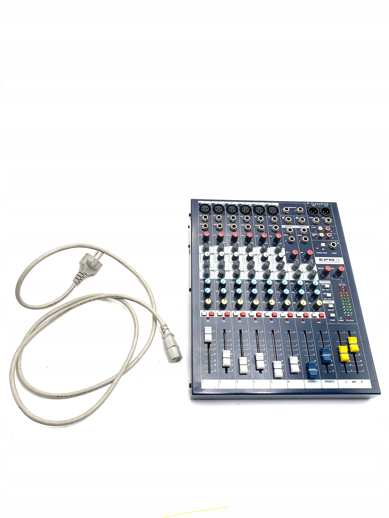 Soundcraft EPM6 - mikser