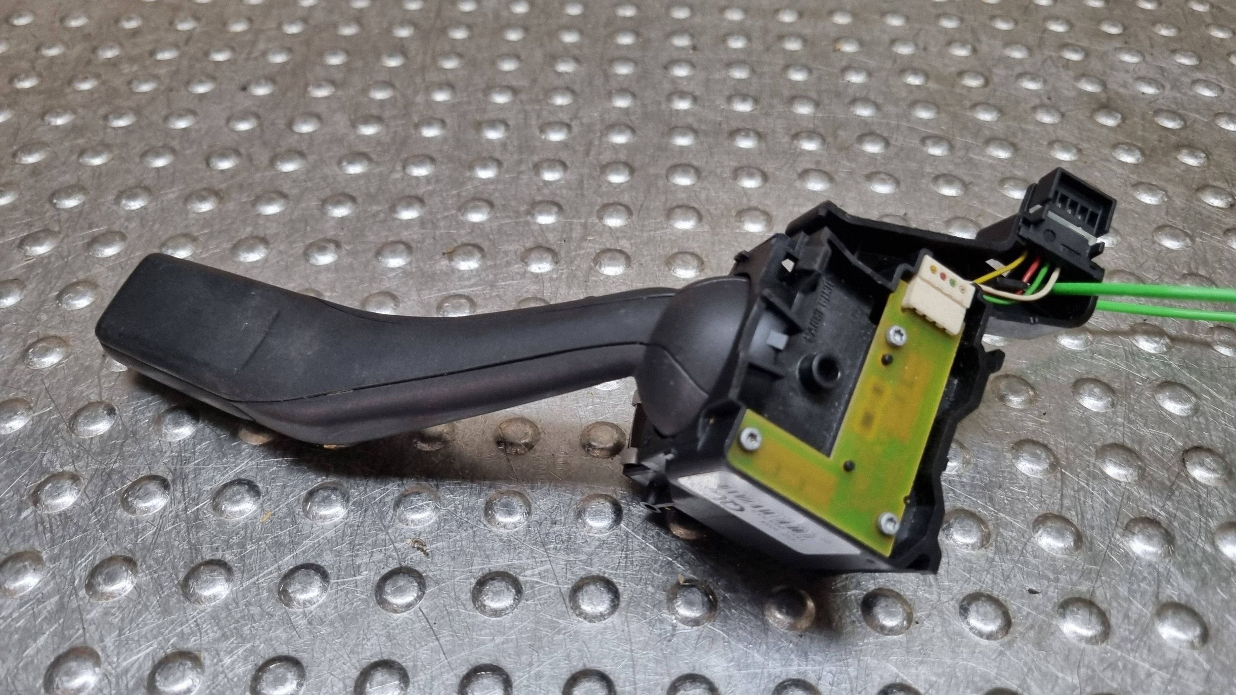 commodo bouton indicateurs de direction 1K0953513 SEAT LEON II TOURAN et GOLF V
