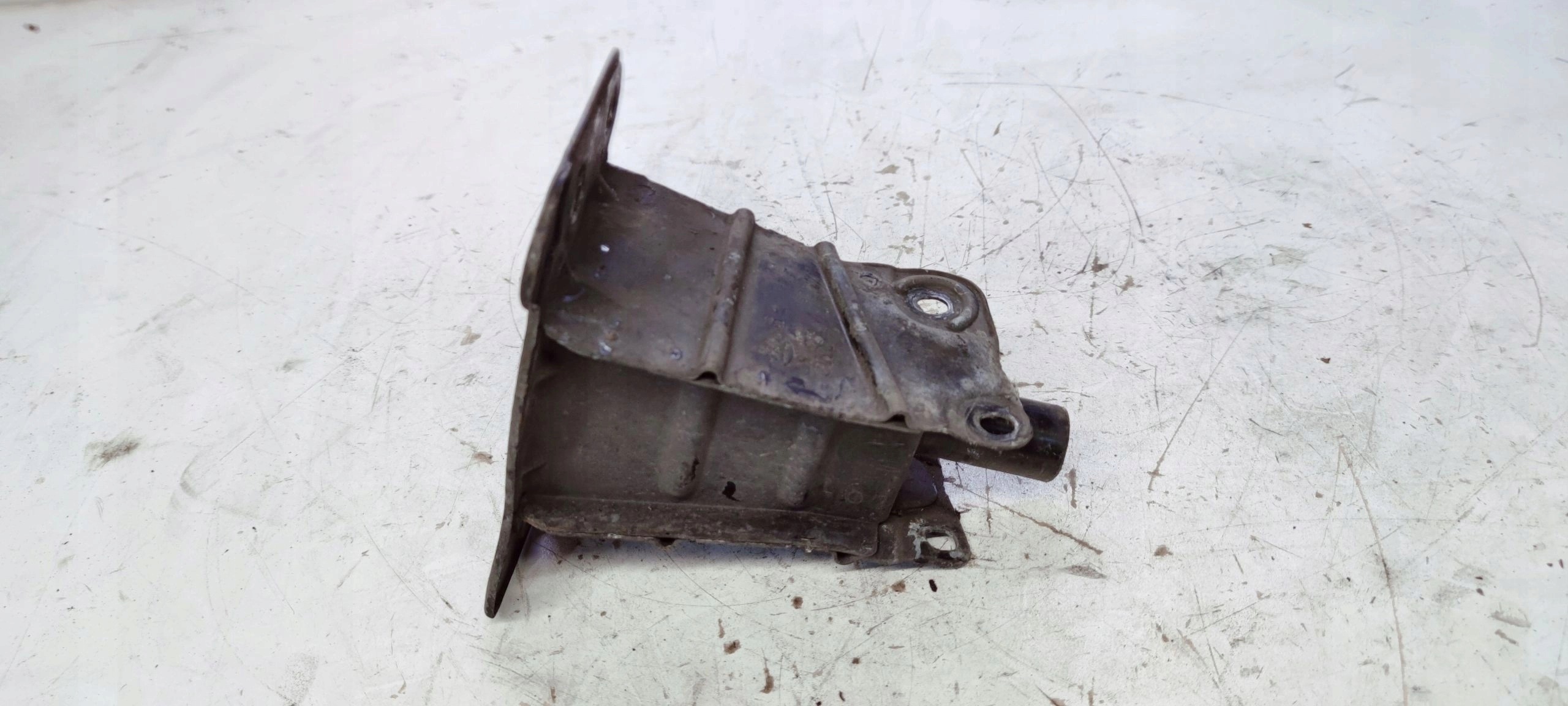 beam tips right AUDI A3 LIFT 8P0807134A