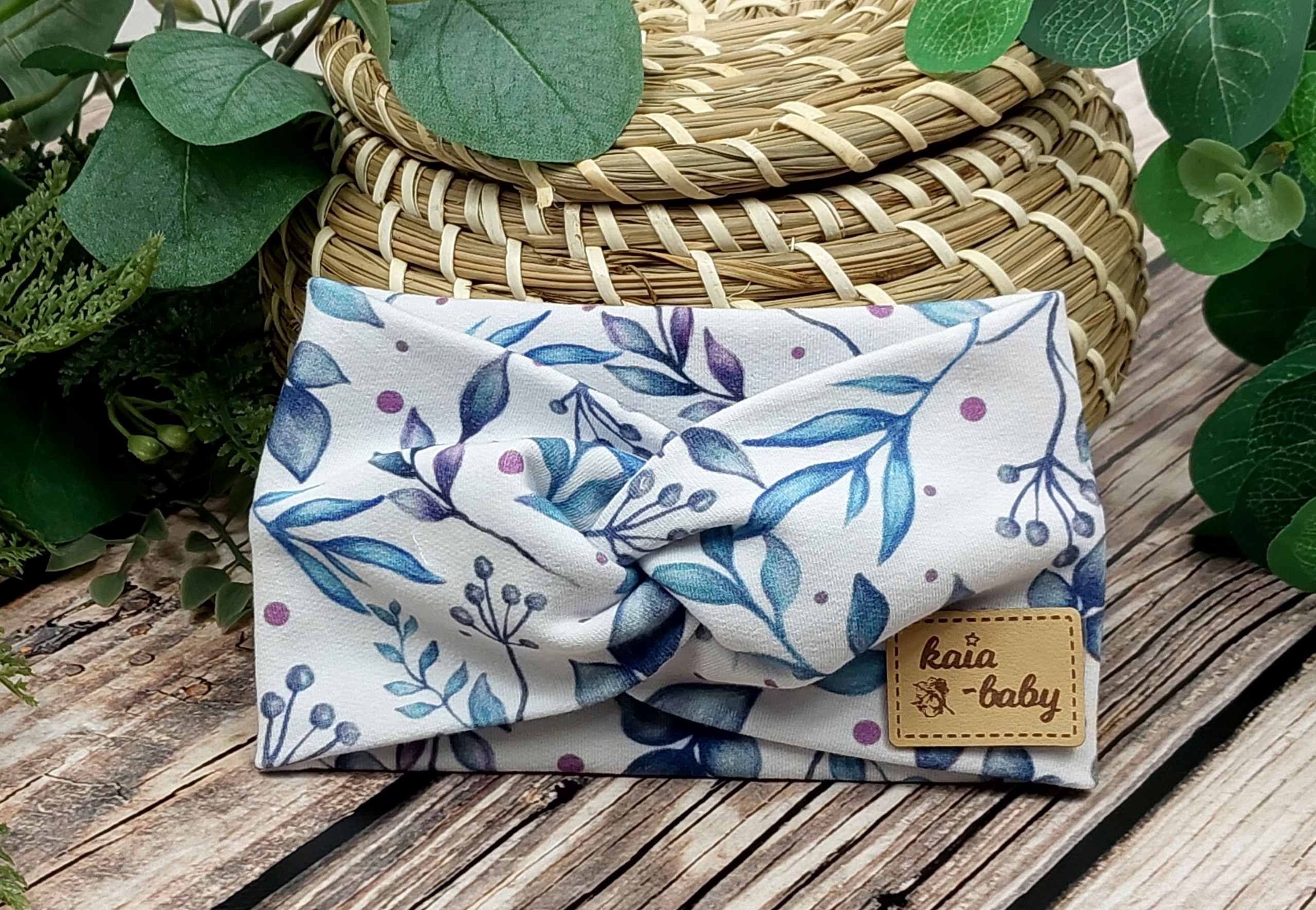 OPASKA NIEMOWLĘCA NA GŁOWĘ USZY DLA DZIEWCZYNKI 42-46cm BLUE TWIGS Marka kaia-baby