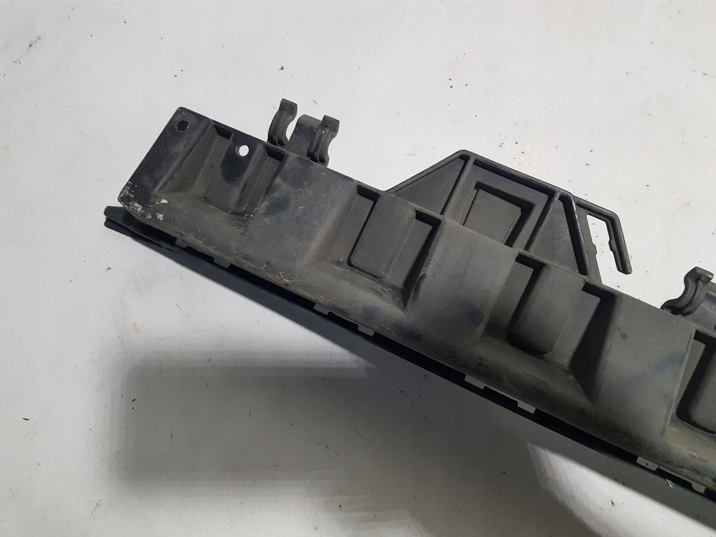 Support montage pare-chocs Arrière MERCEDES E W207 A2078850165