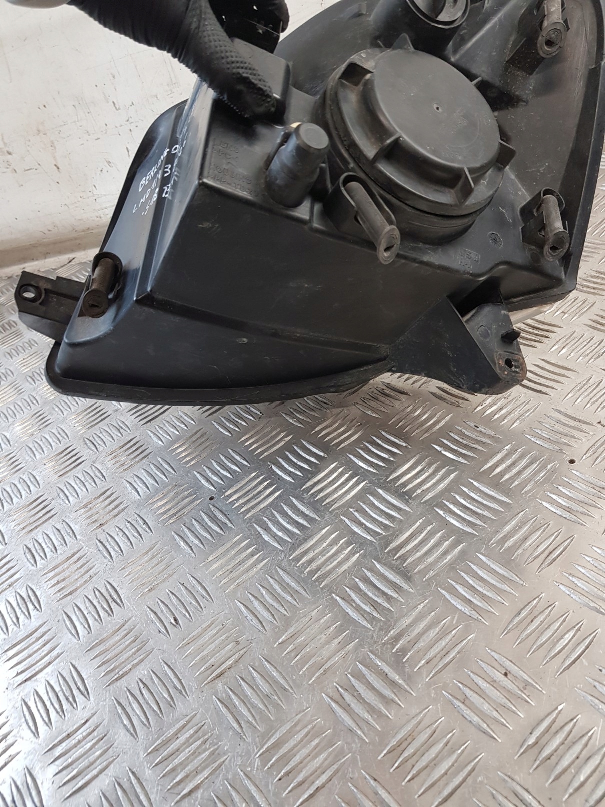 light right front 9644150880 CITROEN BERLINGO and LIFT 05R