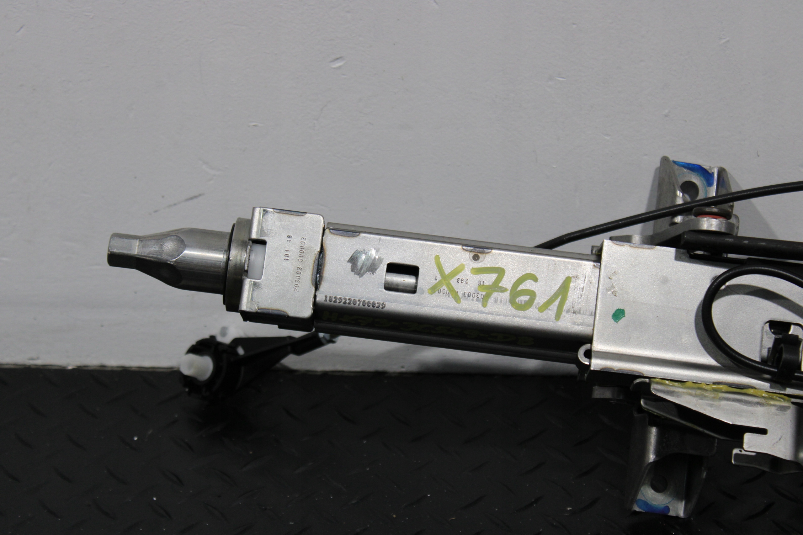 steering wheel rod JAGUAR F-PACE X761