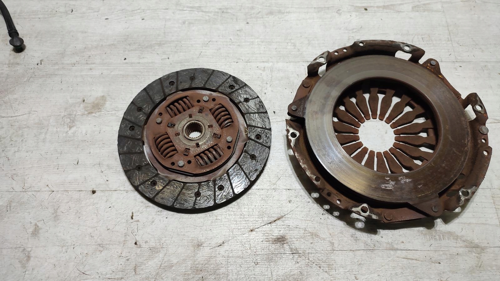 disco di pressione frizione 1.6 16V Dacia Duster e Lift 14r