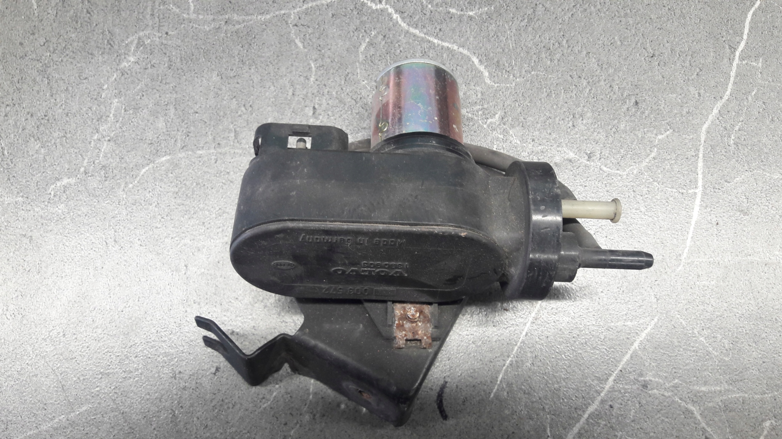 1390903 pompka tempomatu VOLVO V70 S70 XC70 Typ samochodu Samochody osobowe