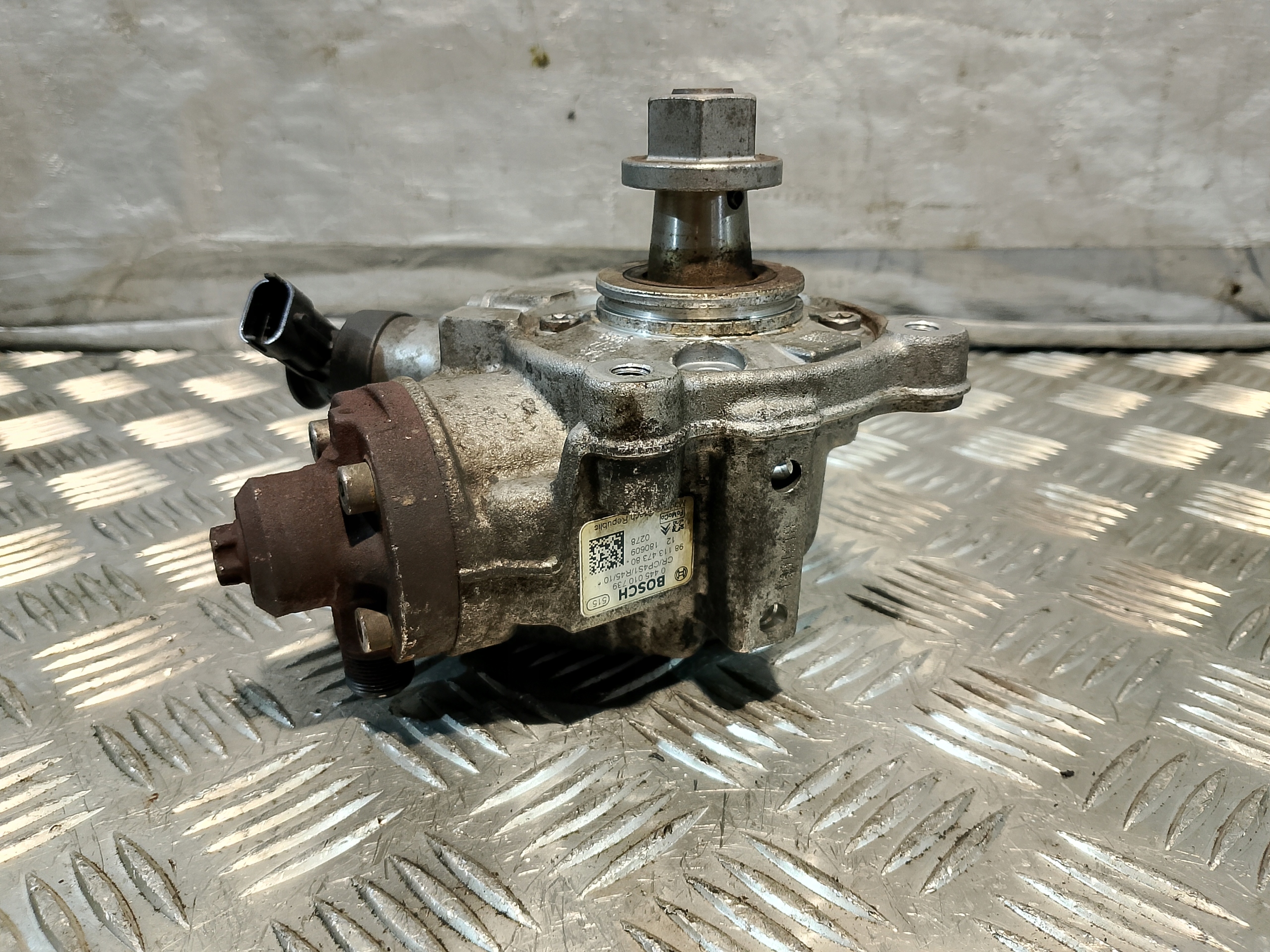 Einspritzpumpe PEUGEOT 301 LIFT FL 1.6 BLUEHDI 0445010739 9811347380