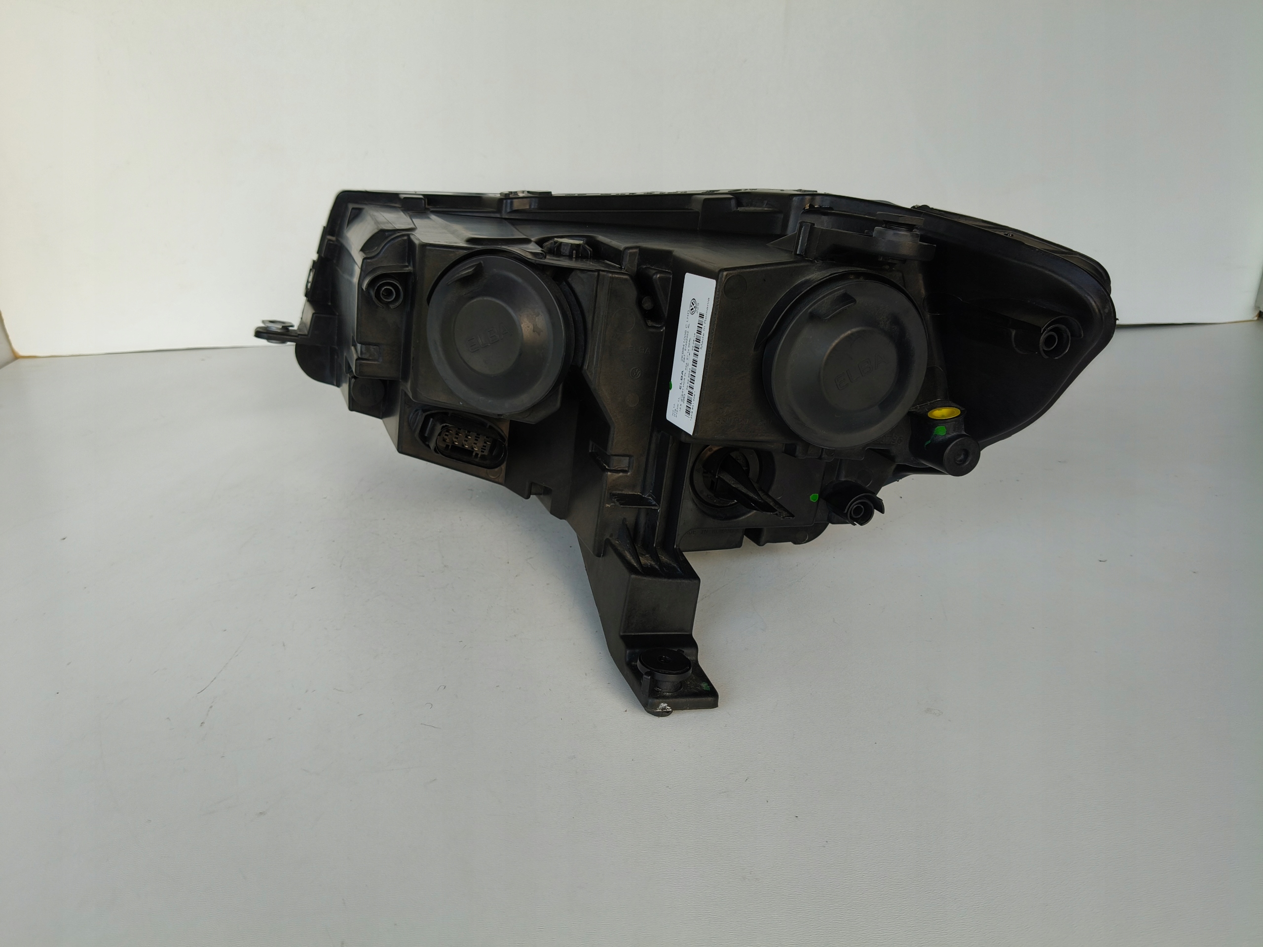 light right REFLEKTOR VW CADDY 2K 2K8 20