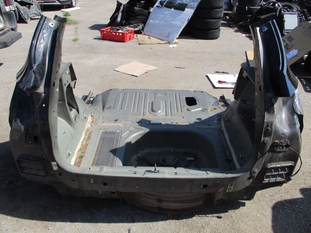 RENAULT CAPTUR PAS TYLNY PODŁOGA BAGAŻNIKA WANNA