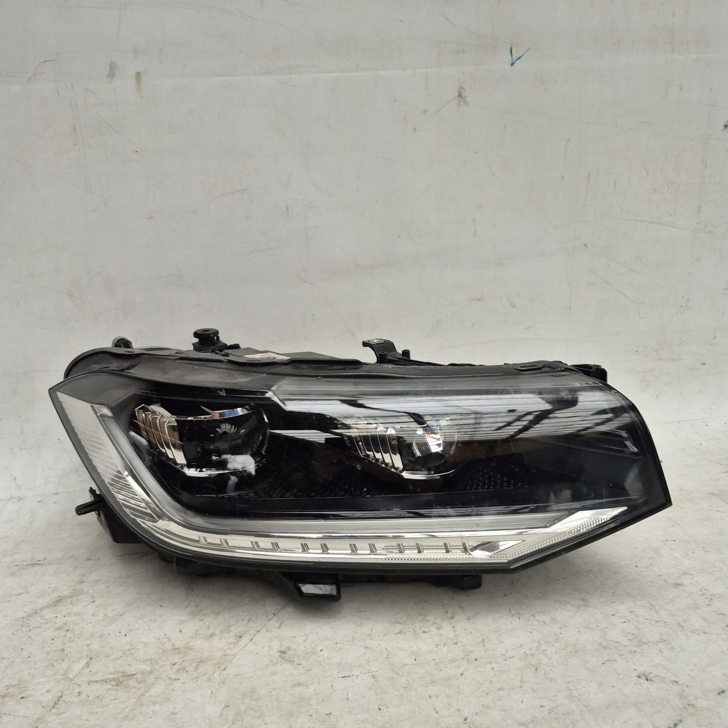 VW T-CROSS 2GM 18- light right front front FULL LED 2GM941036B