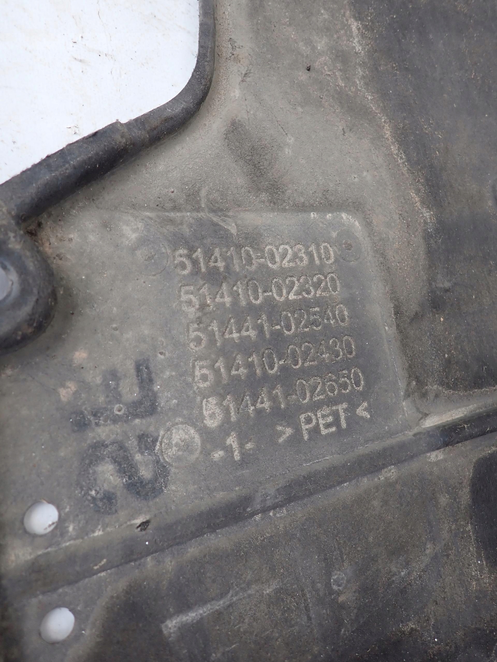 TOYOTA C-HR and 1 16-23 cover cover below engine