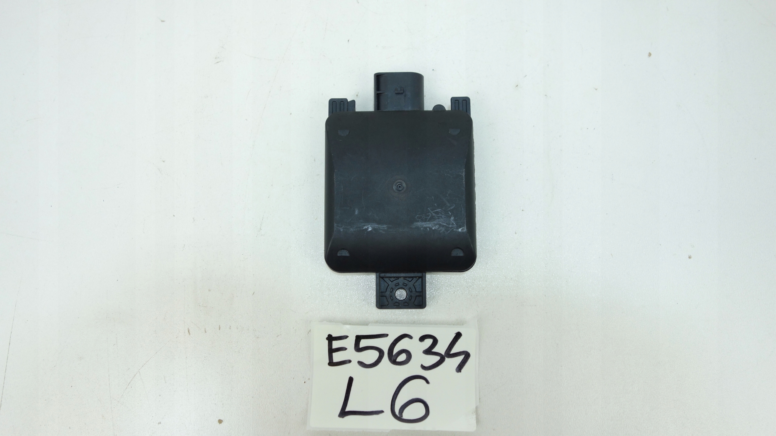 RADAR DISTRONIC SENSOR ACC VW PASSAT B8 14- 2Q0907686D