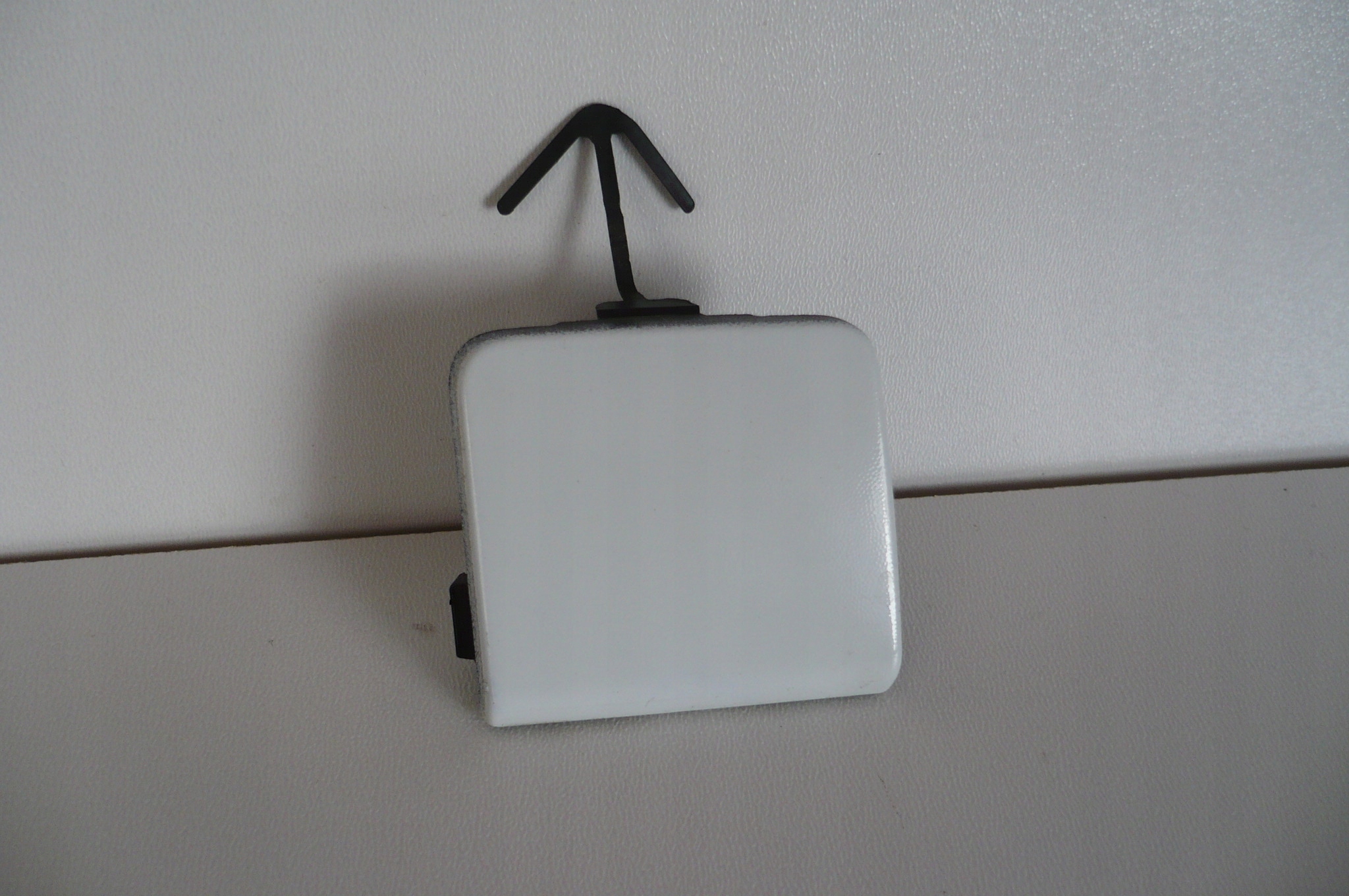 DACIA LOGAN MCV KOMBI towing hook cap bumper rear part 2012-15