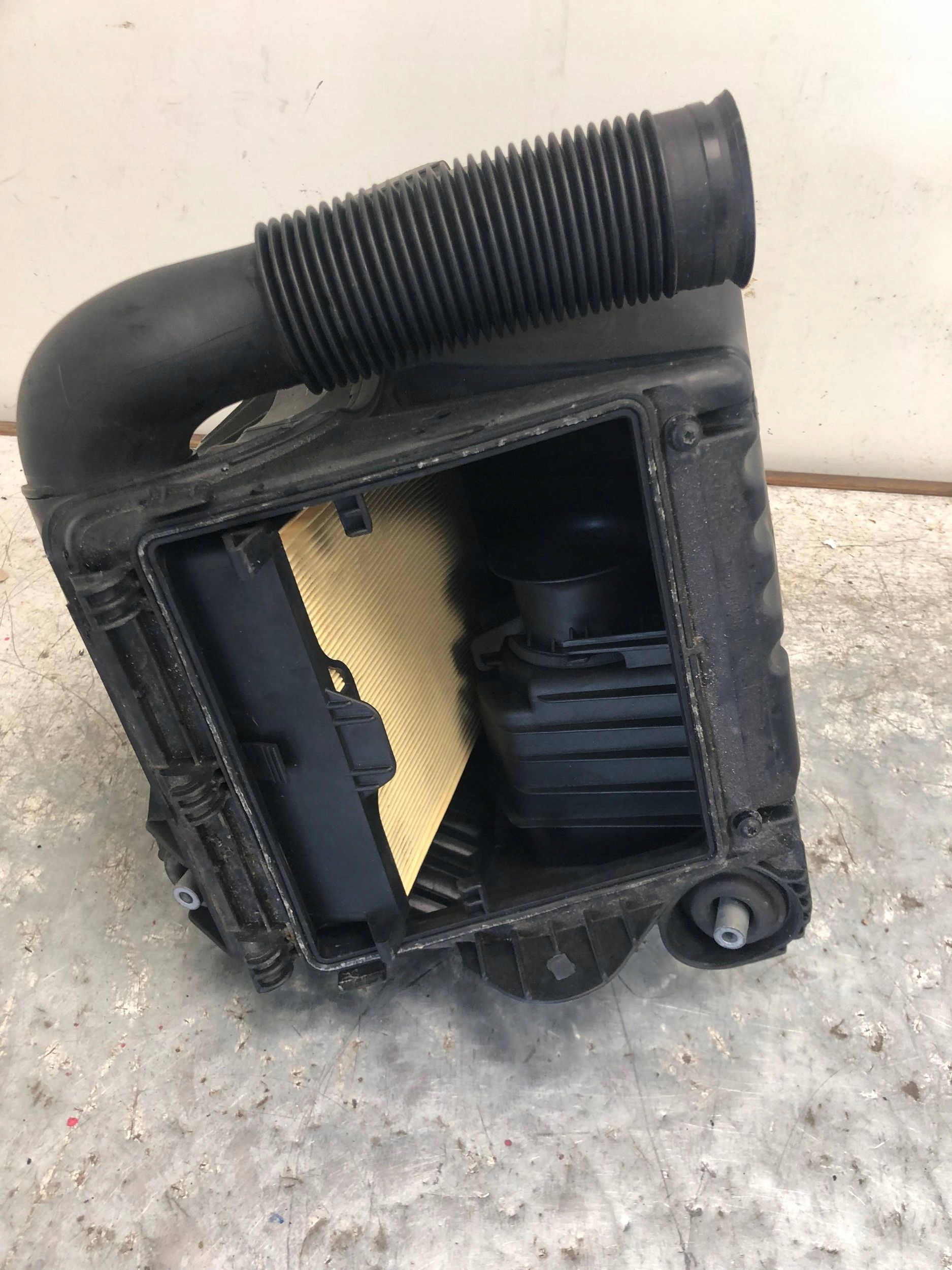 Gehäuse filter luft MERCEDES W169 A2660900101