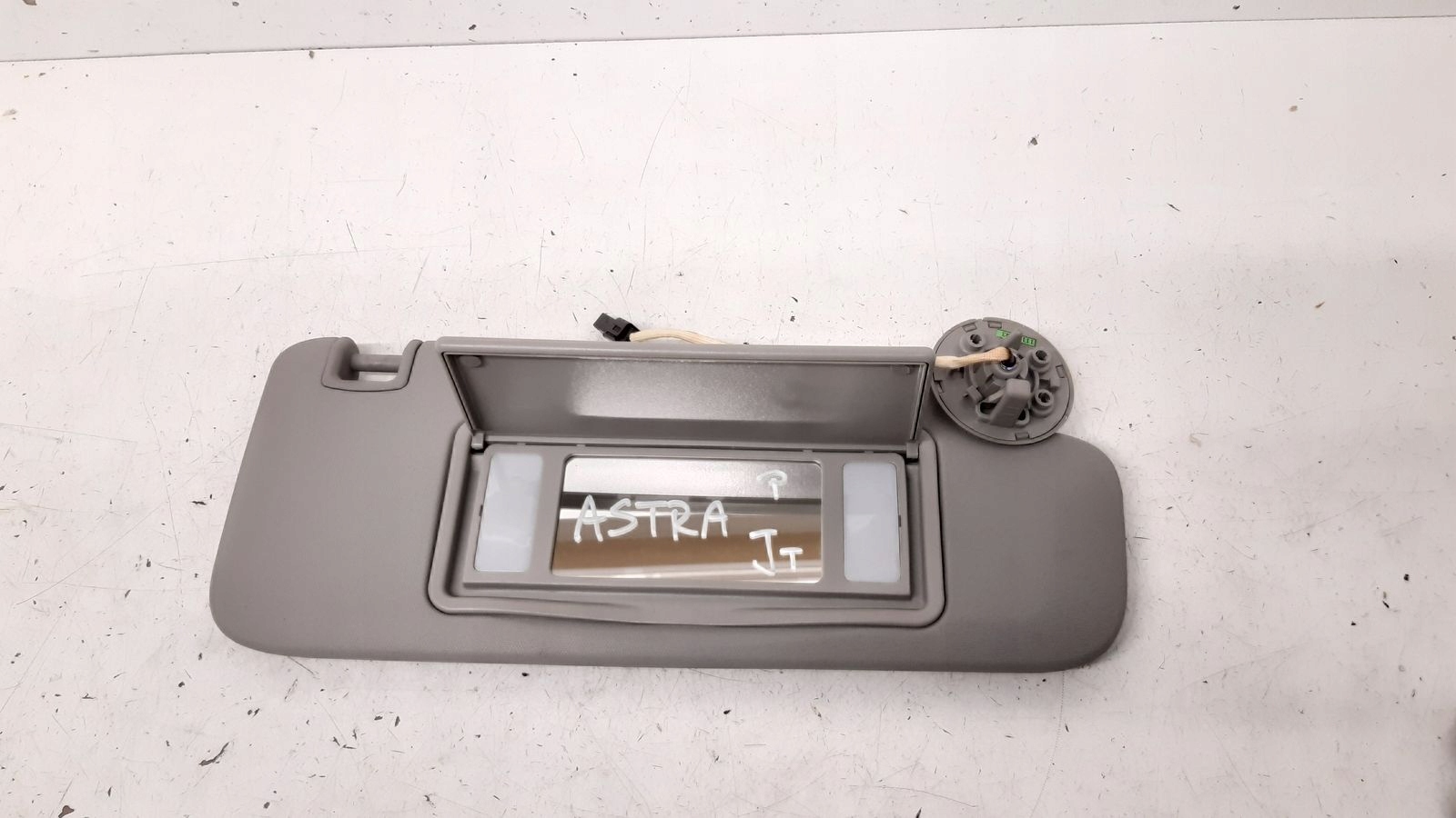 visor przeciwsloneczny right Opel Astra J 1,7 CDTI