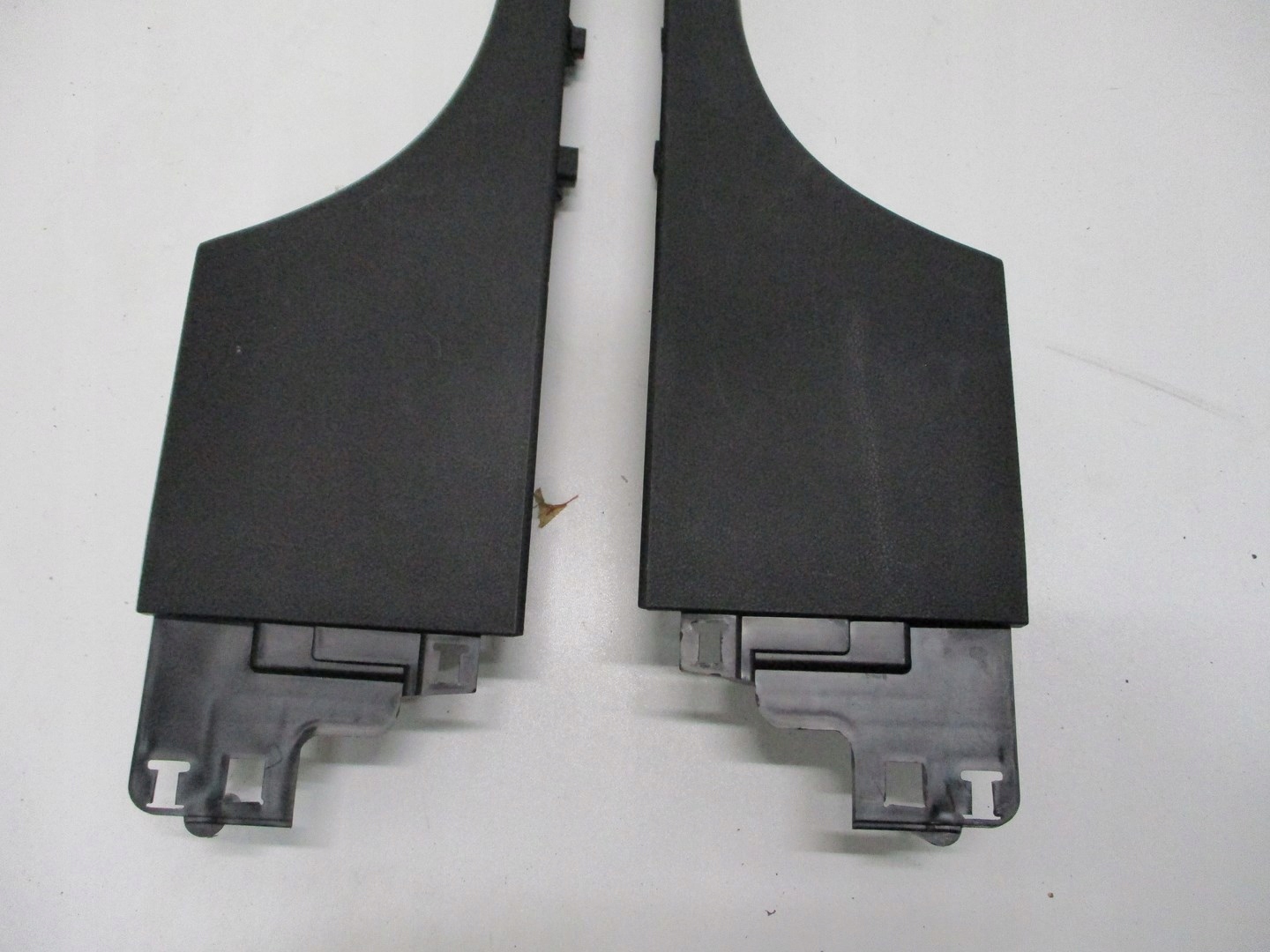 plastic cover RENAULT CLIO 769529700R 769517586R