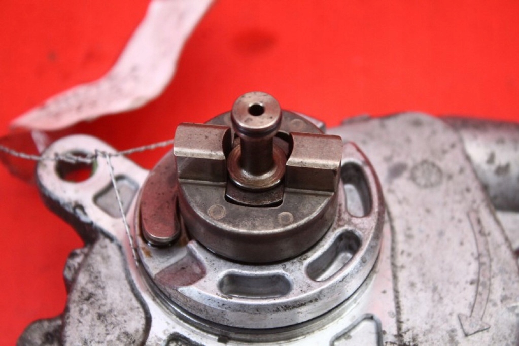 Pompa VACUM WAKUM TOYOTA AURIS 1 e 2.0 D-4D 126 KM 06-09
