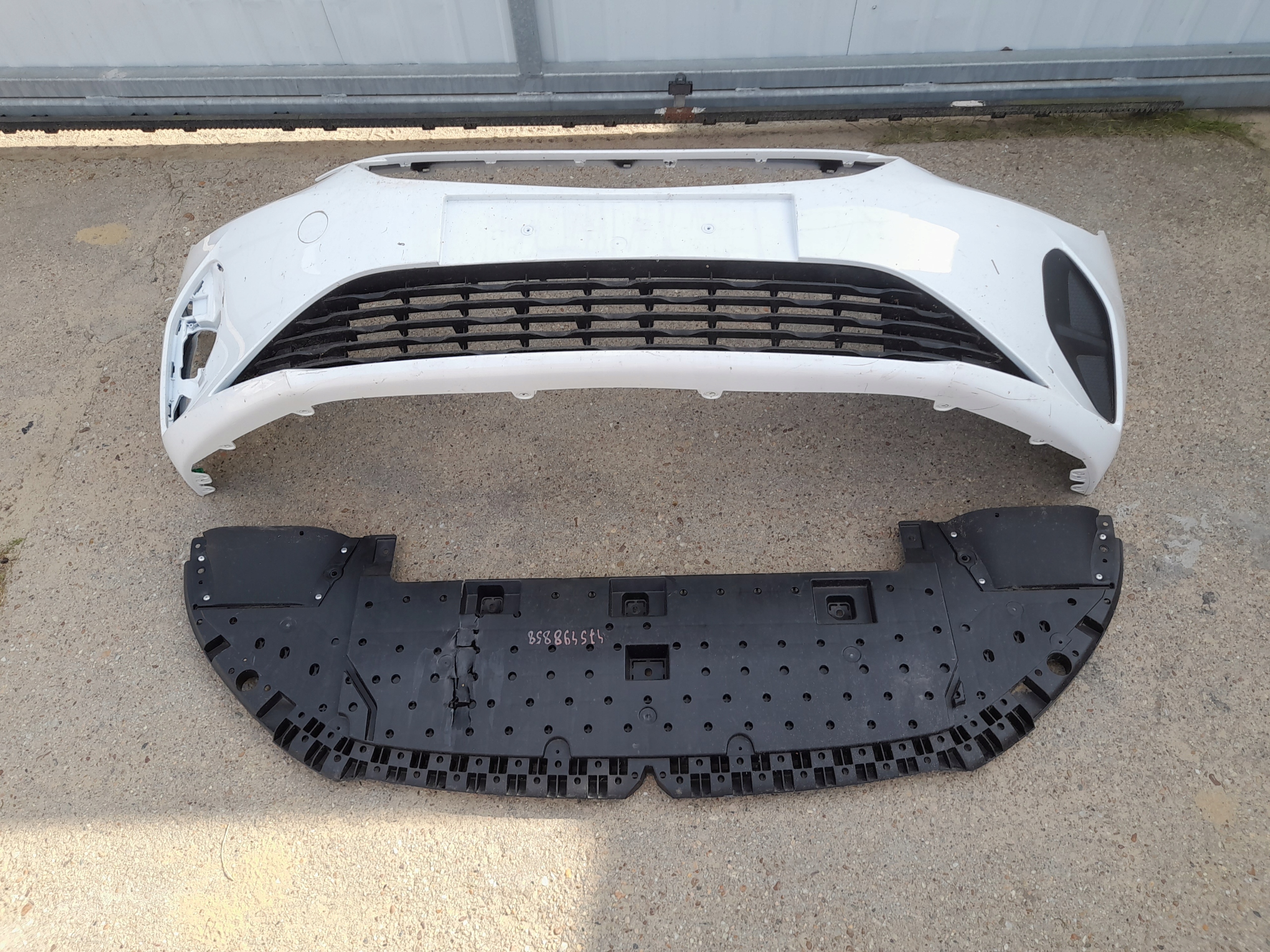 Бампер перед передній corsa F