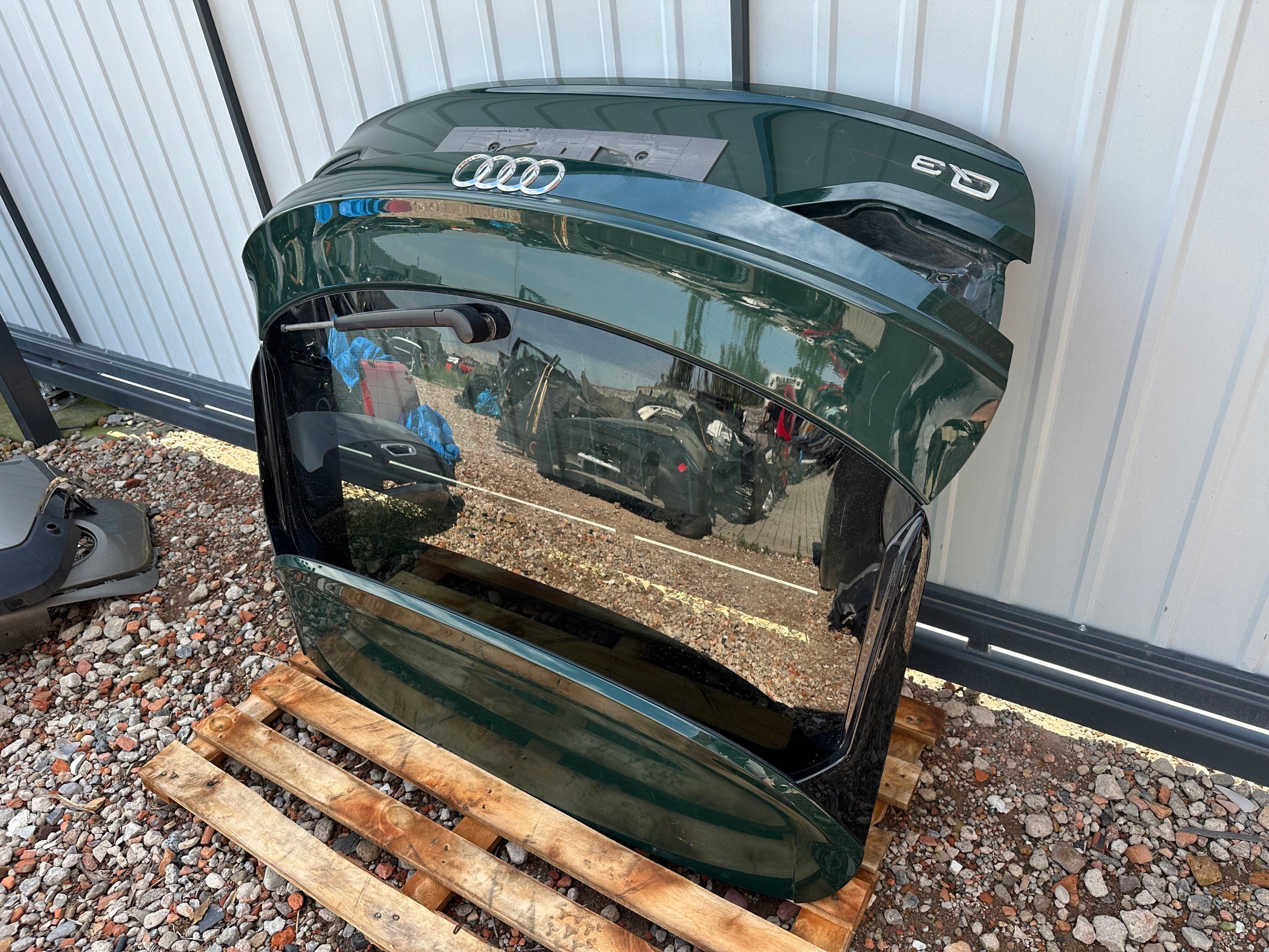 AUDI Q33a SPORTBACK ЗАДНЯ КРИШКА БАГАЖНИКА СКЛО As3