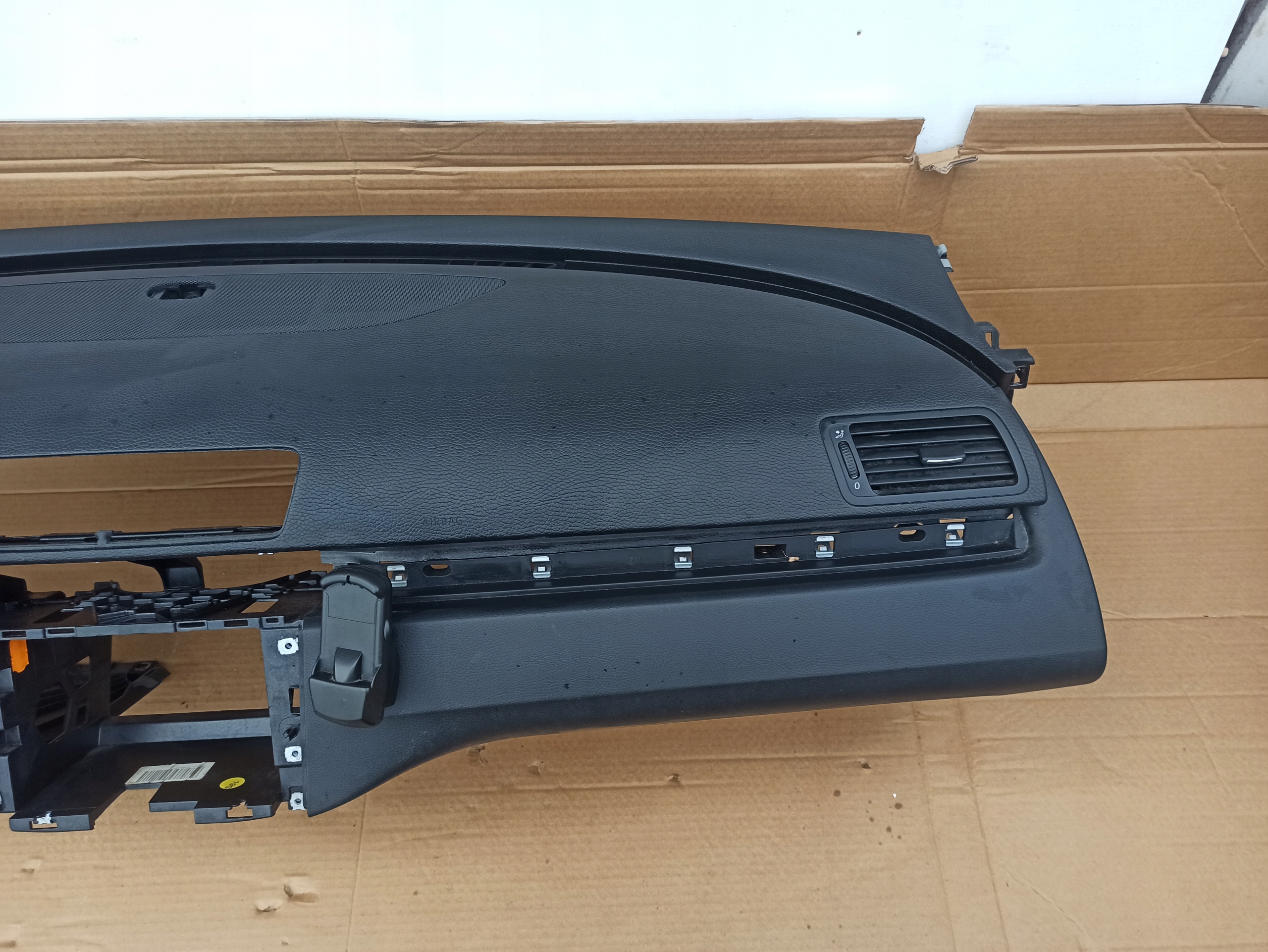 торпеда консоль vw PASSAT B6 B7 CC европа