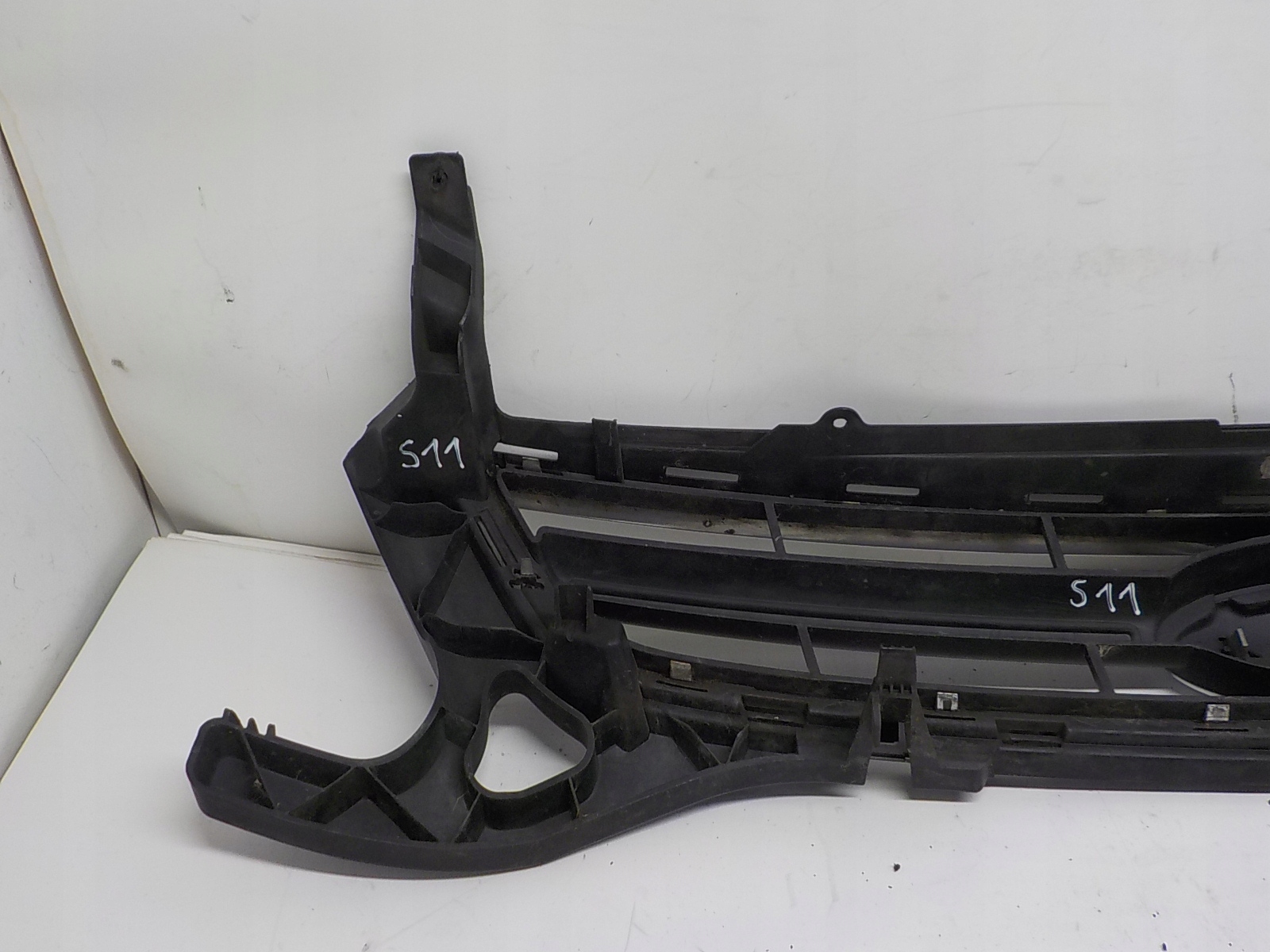 FORD MONDEO IV grill grill BS71-8200-A