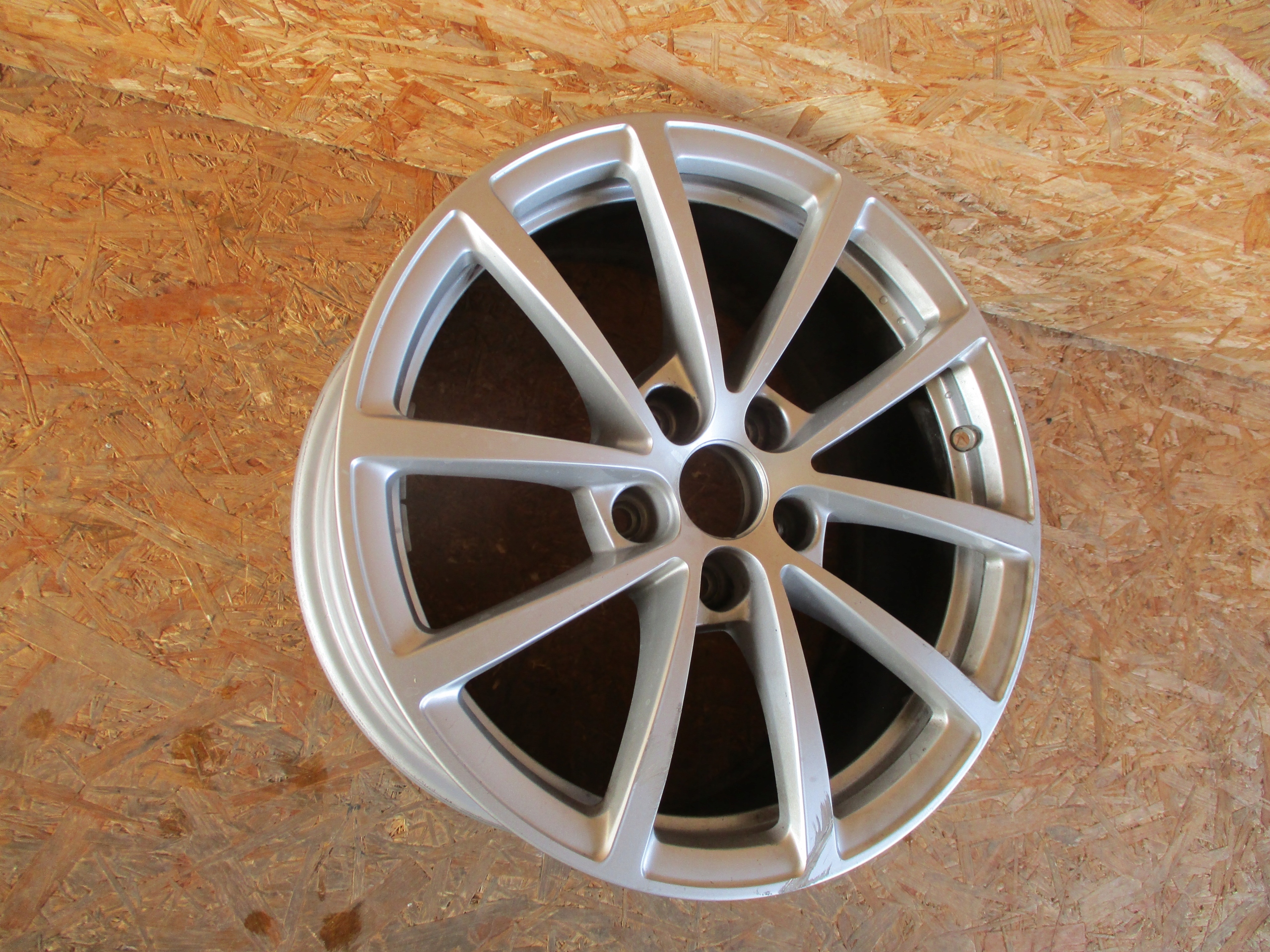 disk hliníkový AUDI 4K0 7,5Jx17 ET36 5x112