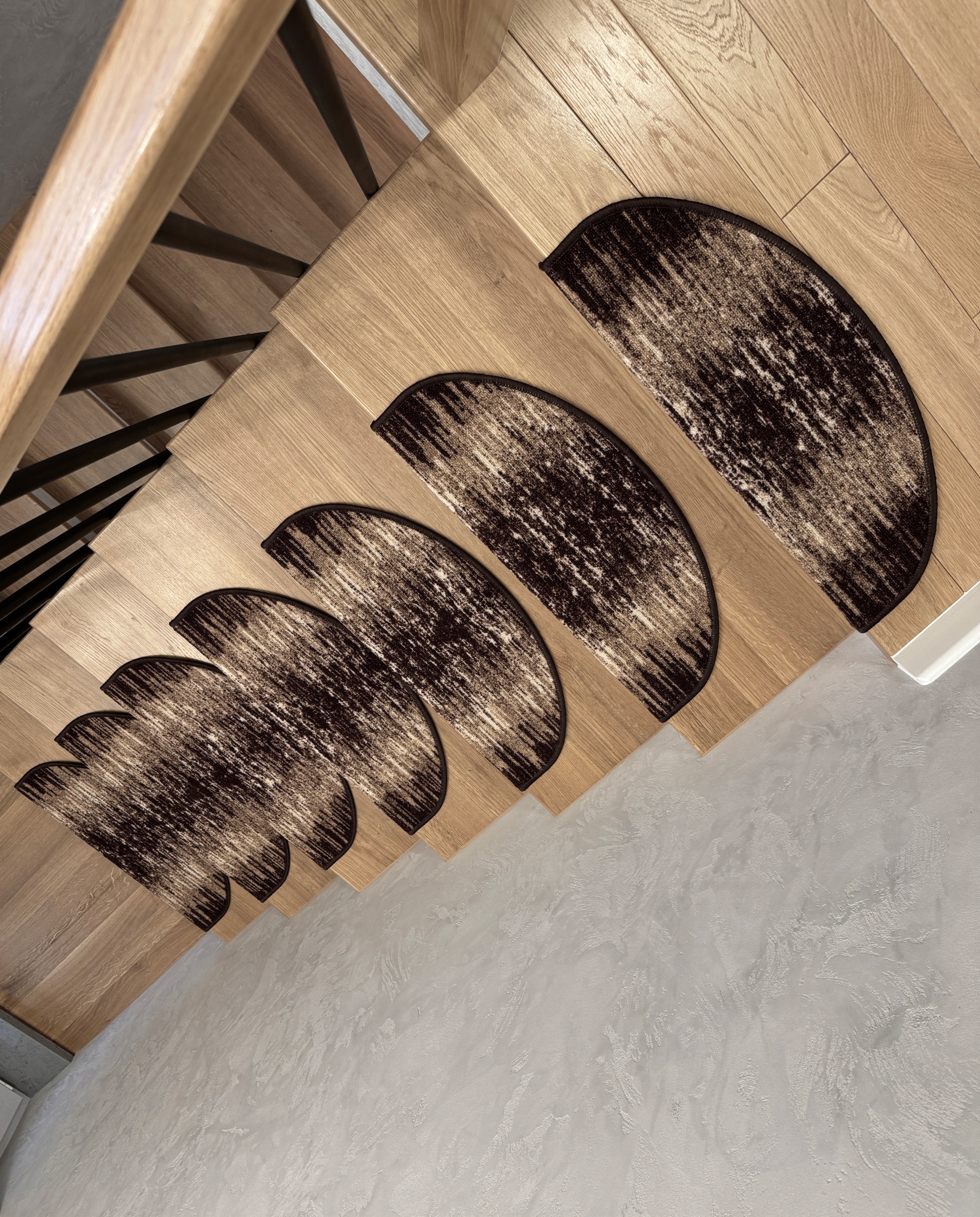 NAKŁADKI NA SCHODY ANTYPOŚLIZGOWE 64X24X3 WENUS BRĄZ Typ nakładki wewnętrzne