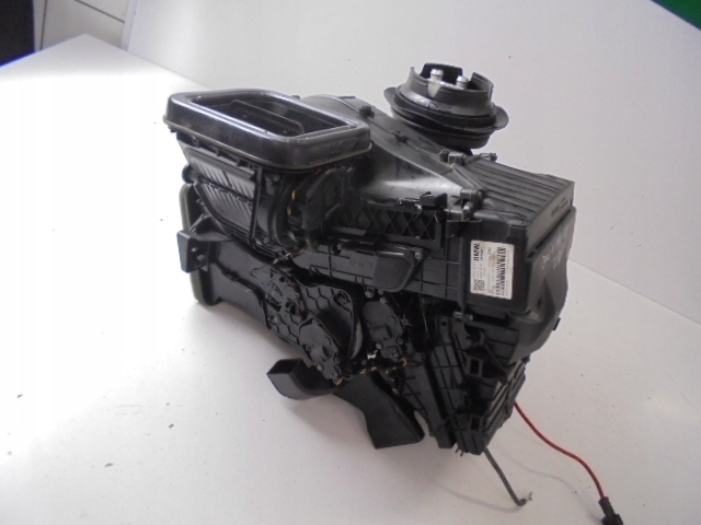 NAGRZEWNICA BMW SERII 1 F40 2020 ROK Producent części BMW OE