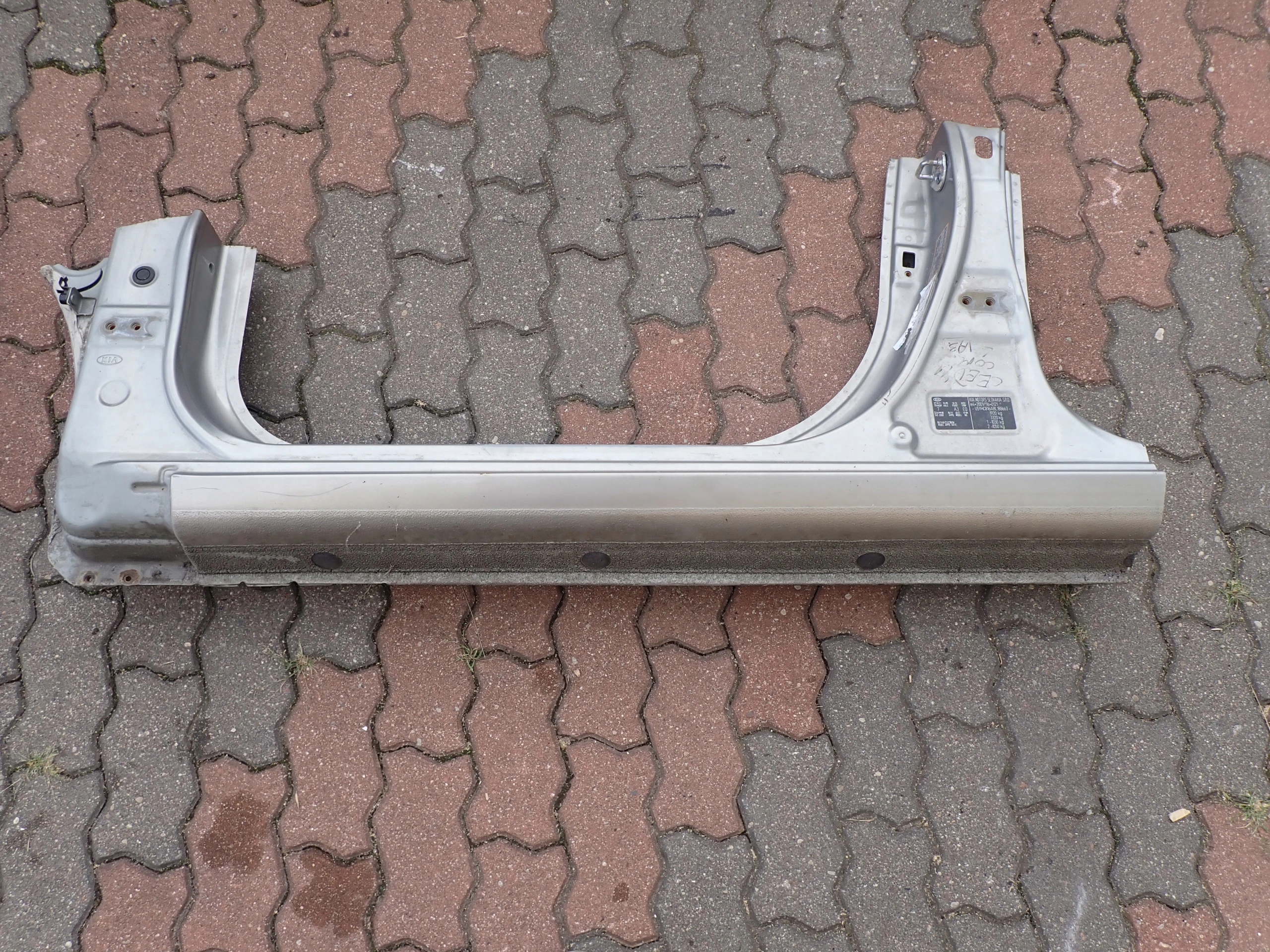 KIA CEED KOMBI 06-12 PRÓG LEWY 9S