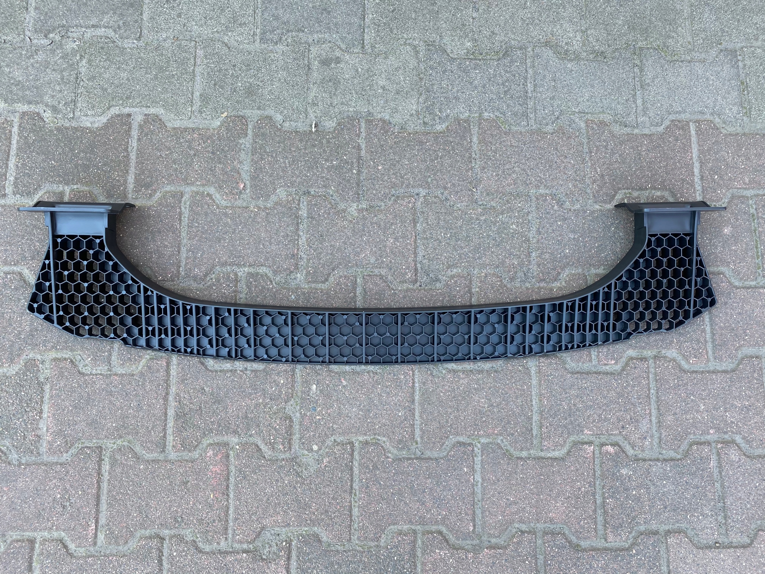 HYUNDAI IX 35 BELKA WZMOCNIENIE ZDERZAKA DOLNA