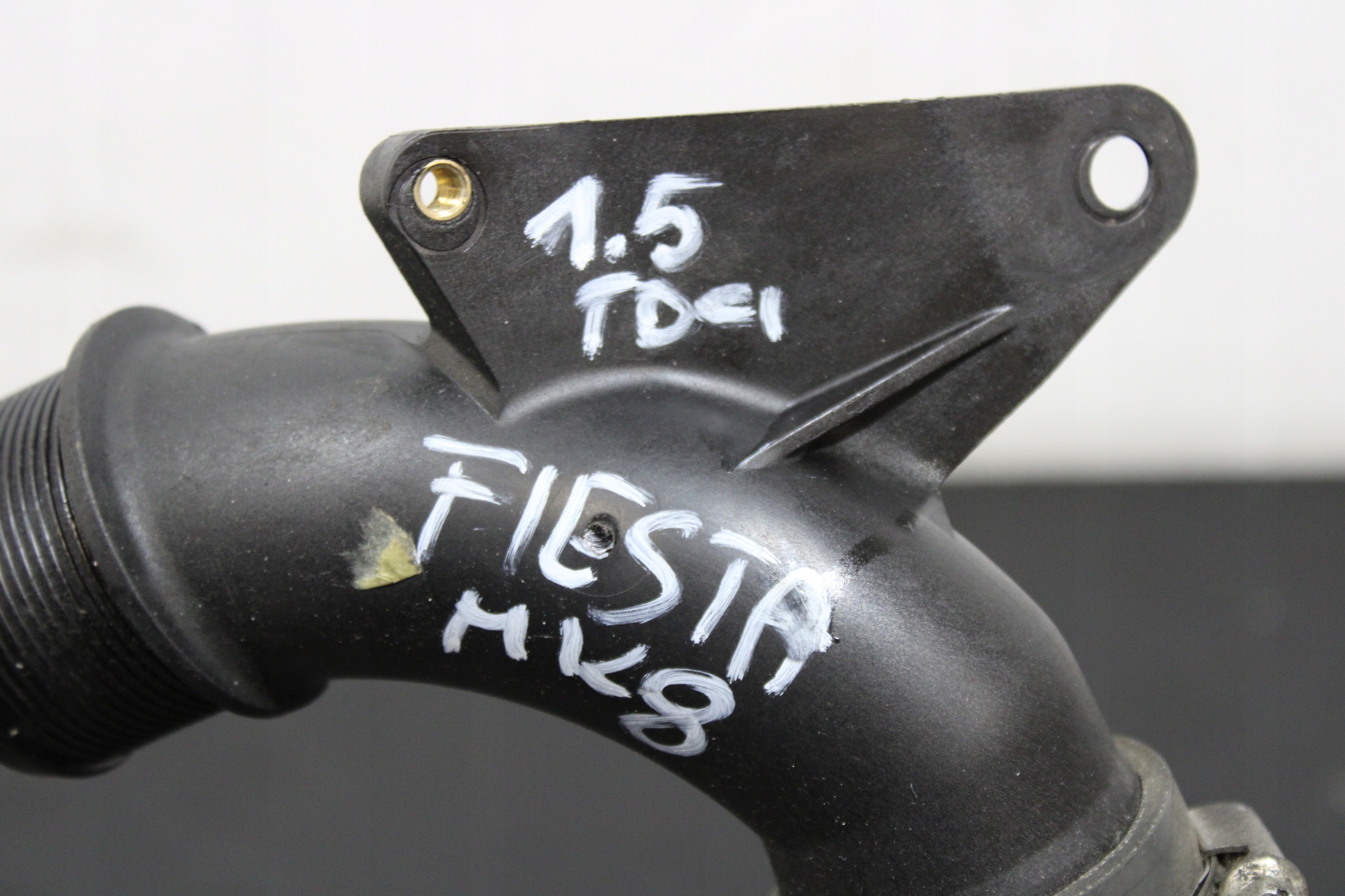 cijev prijenos interkulera HV61-6C898-AA FORD FIESTA MK8