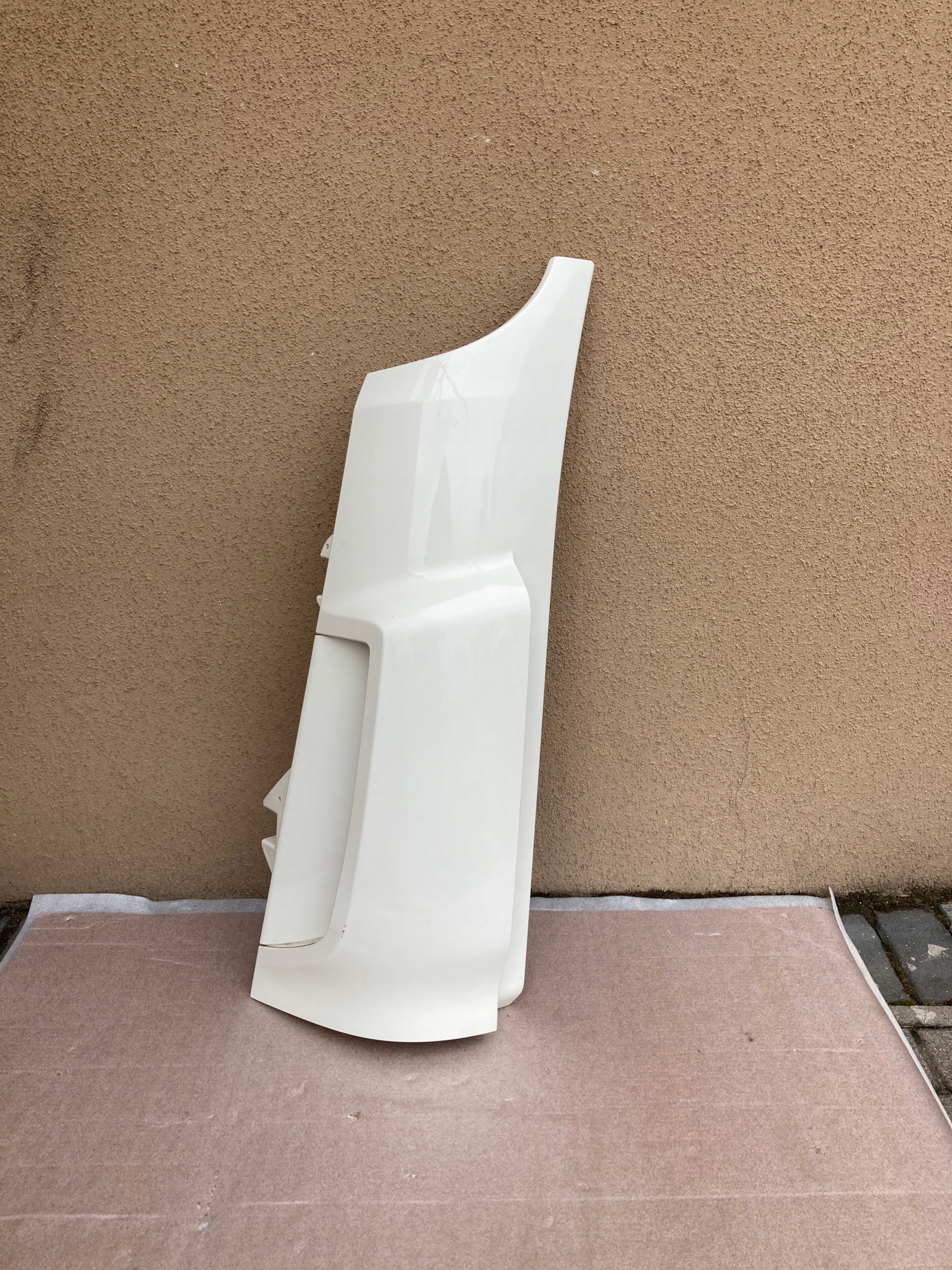 КУТ МАНЕКЕНА POLIK / LH-DAF LF EURO 6