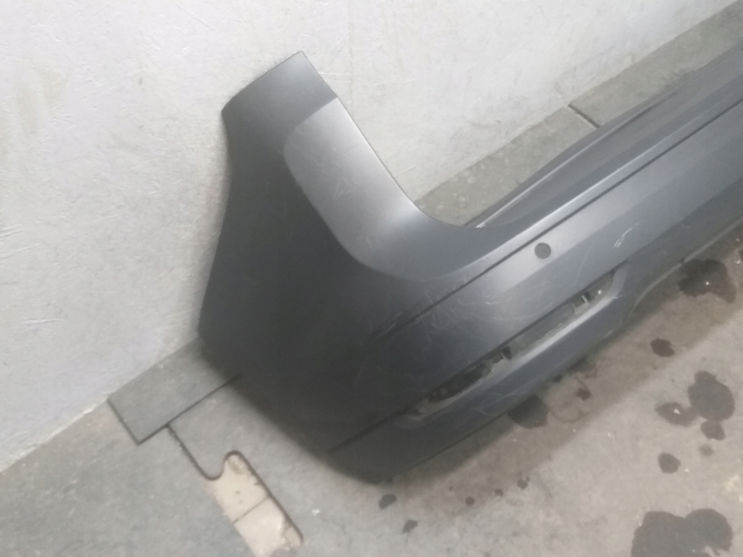 Pare choc Arrière VW CADDY 2K7 20