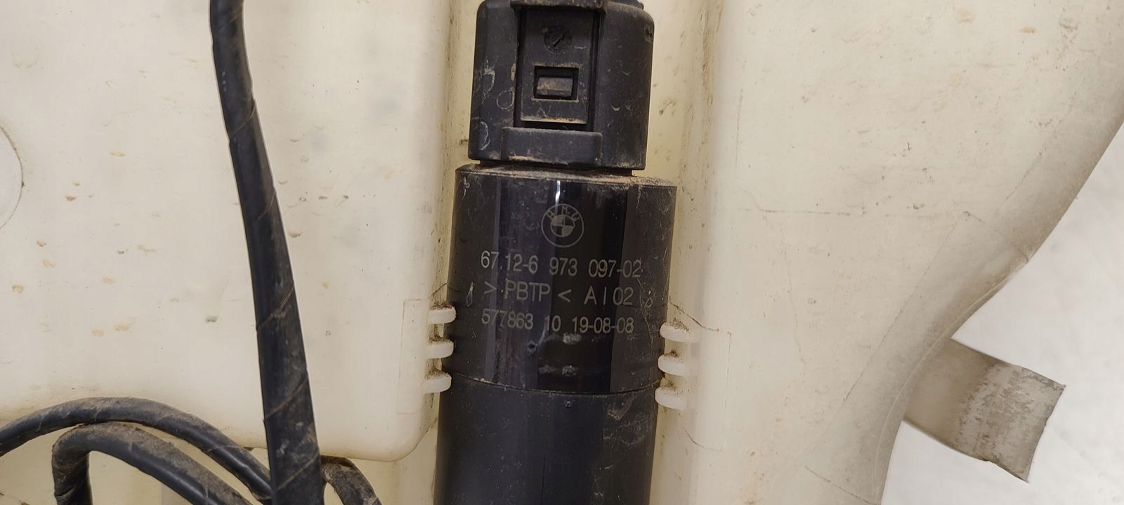 Behälter Spritzdüse BMW E91 E90 LIFT 2,0D