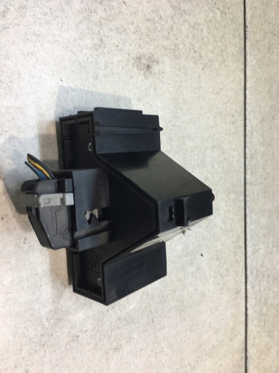 interruttore luci Luci di emergenza OPEL CORSA D 91164953