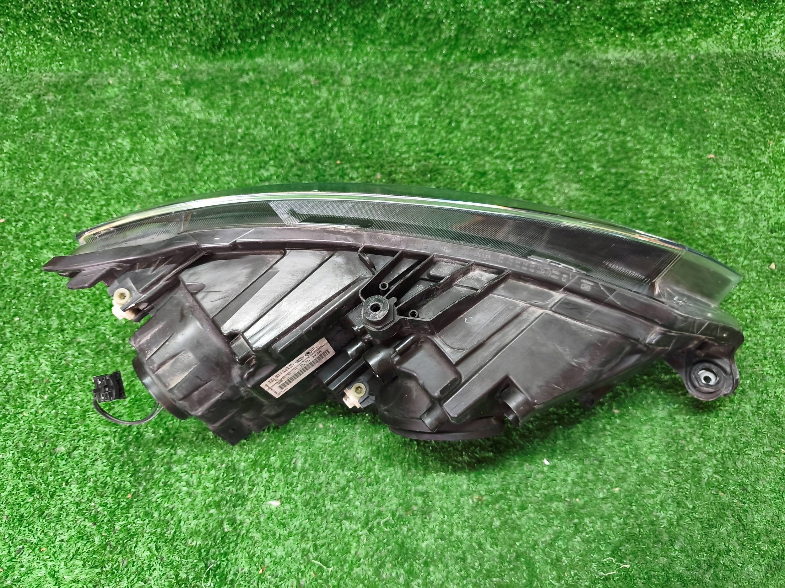 REFLEKTOR links vorne SKODA FABIA III LED NR.1146