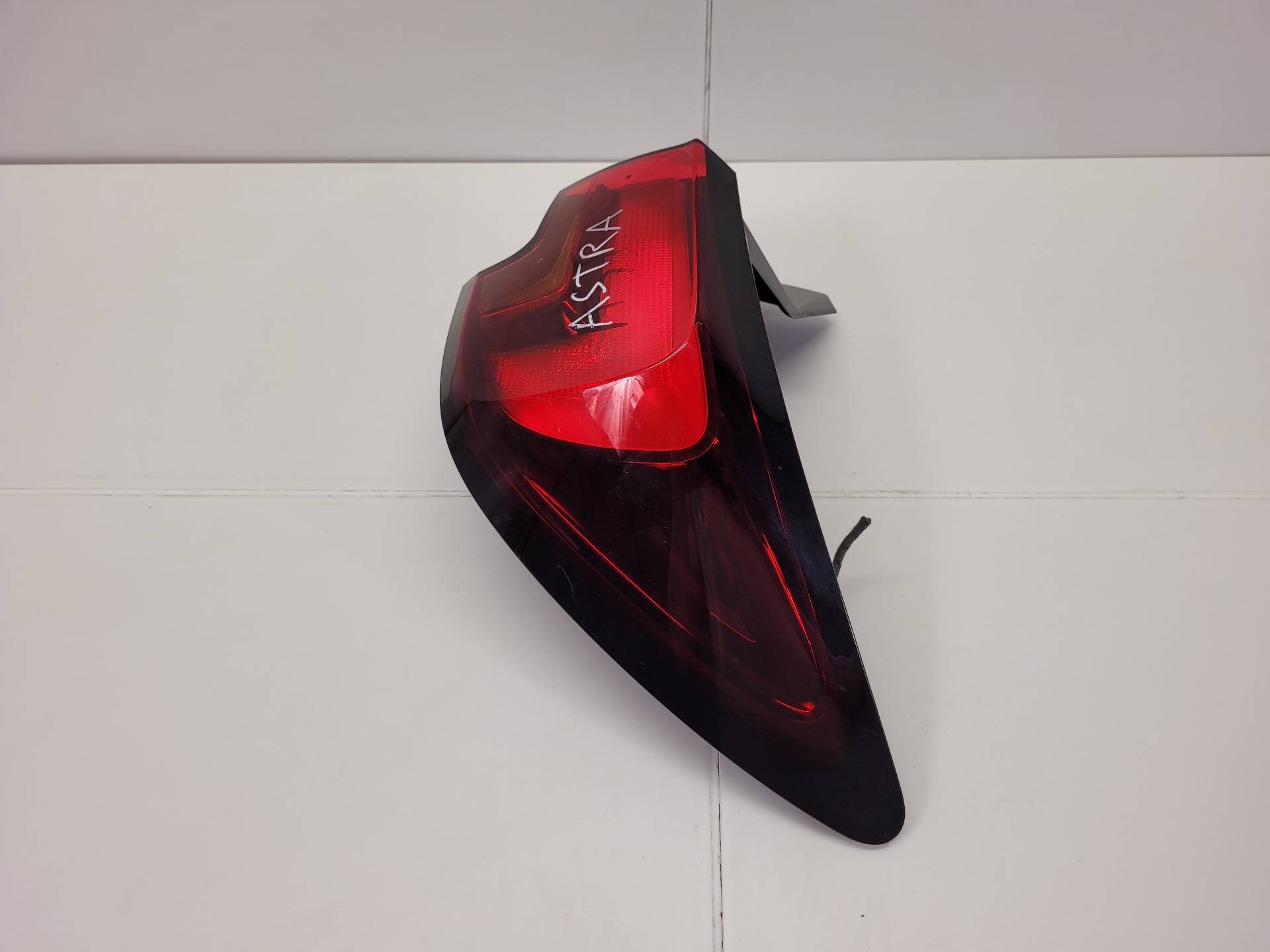 light rear right side Opel Astra K 2017 39015944
