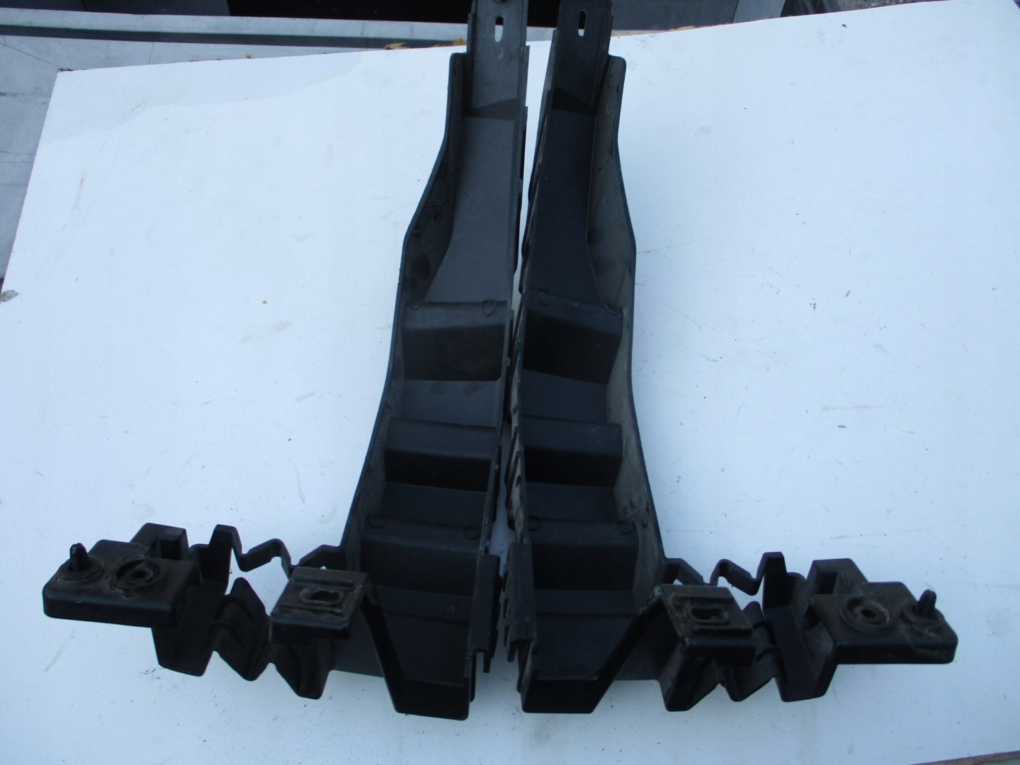 bumper bracket JAGUAR E PACE J9C3-17A881-A