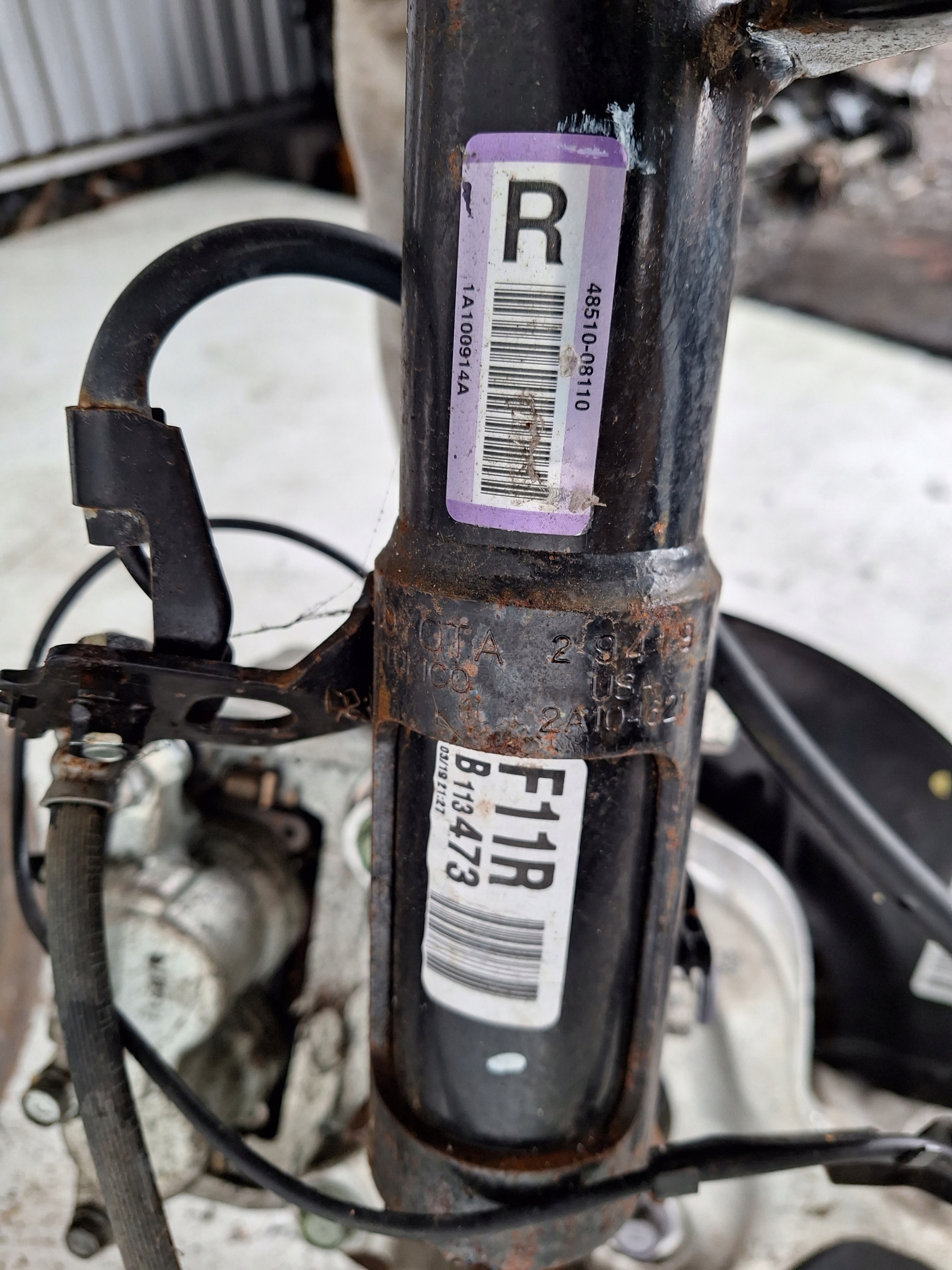 TOYOTA SIENNA IV 2022-> MACPHERSON swing left 2.5 HYBRID